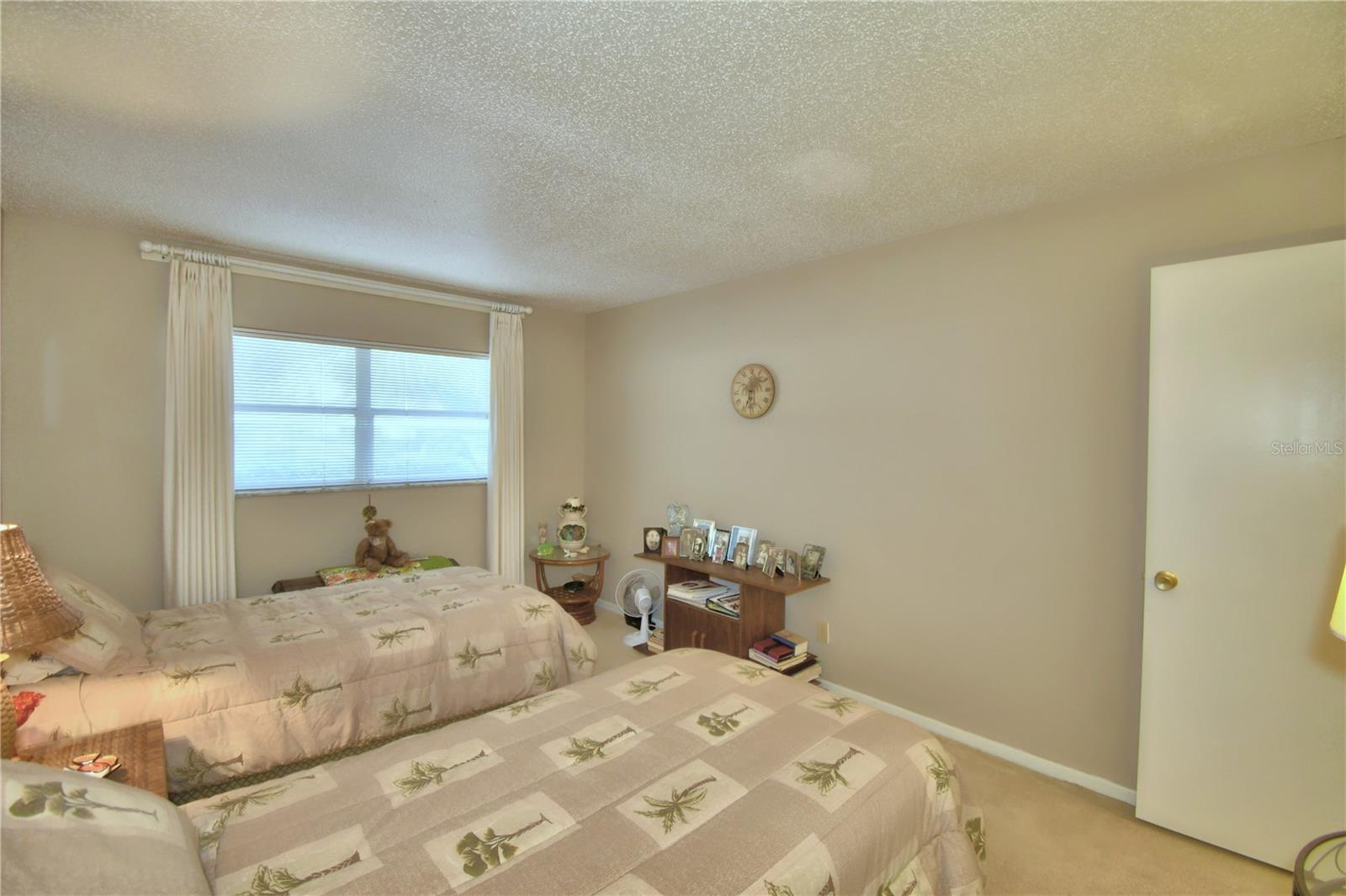 200 EL CAMINO DR #103