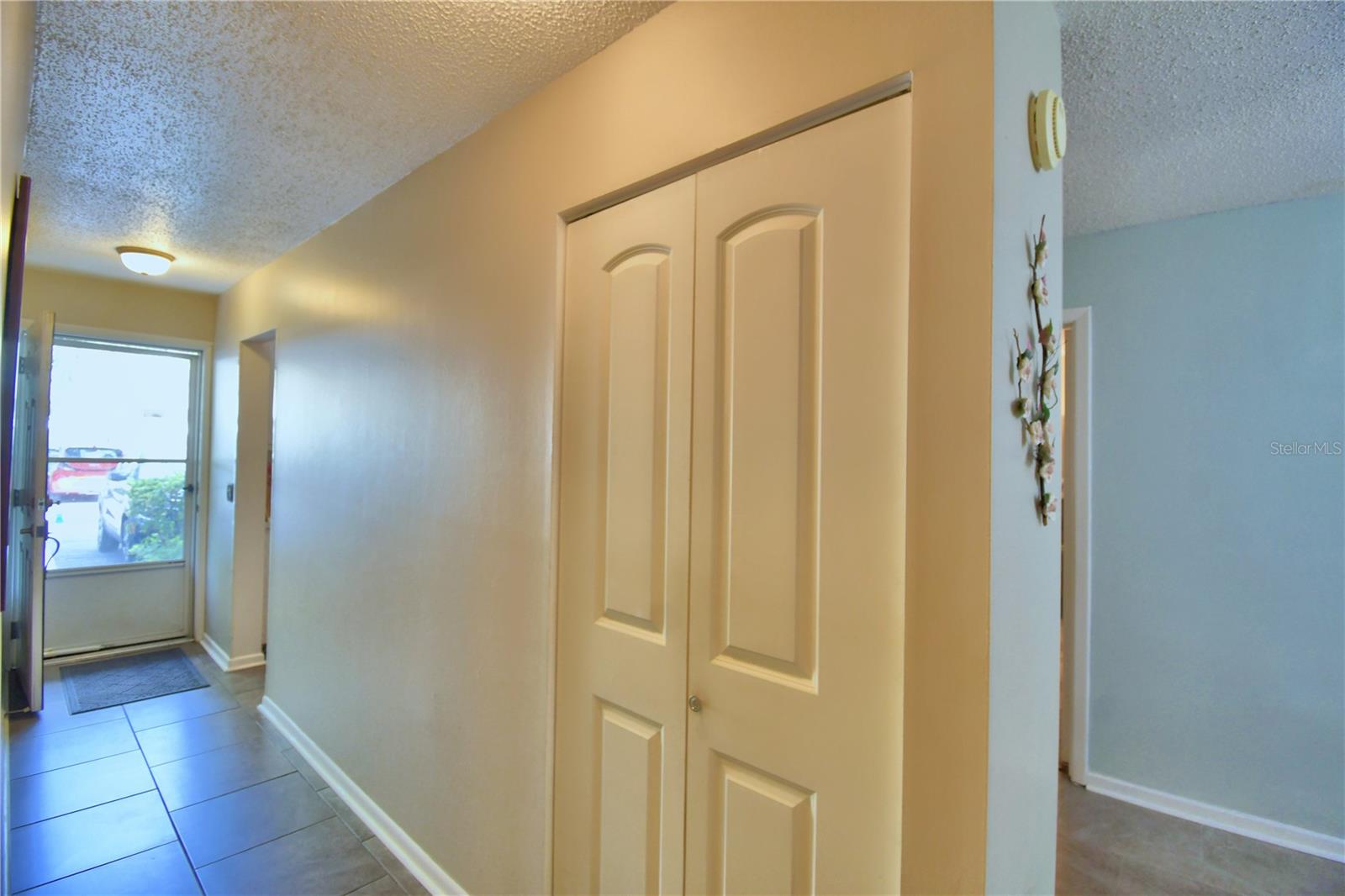 200 EL CAMINO DR #103