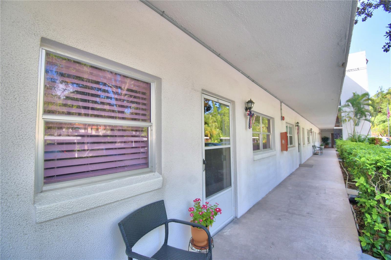 200 EL CAMINO DR #103