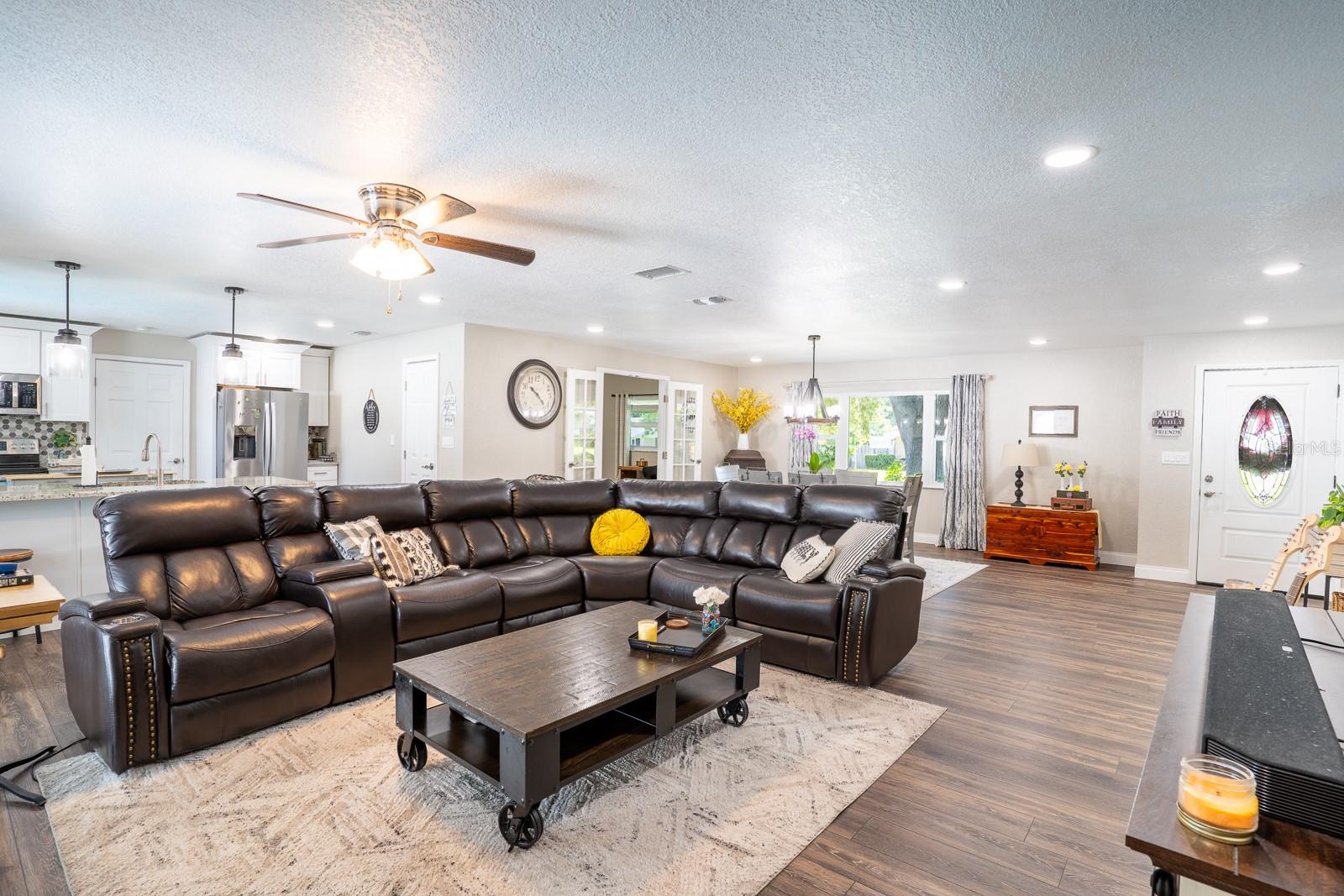 4315 ORANGEWOOD LOOP E