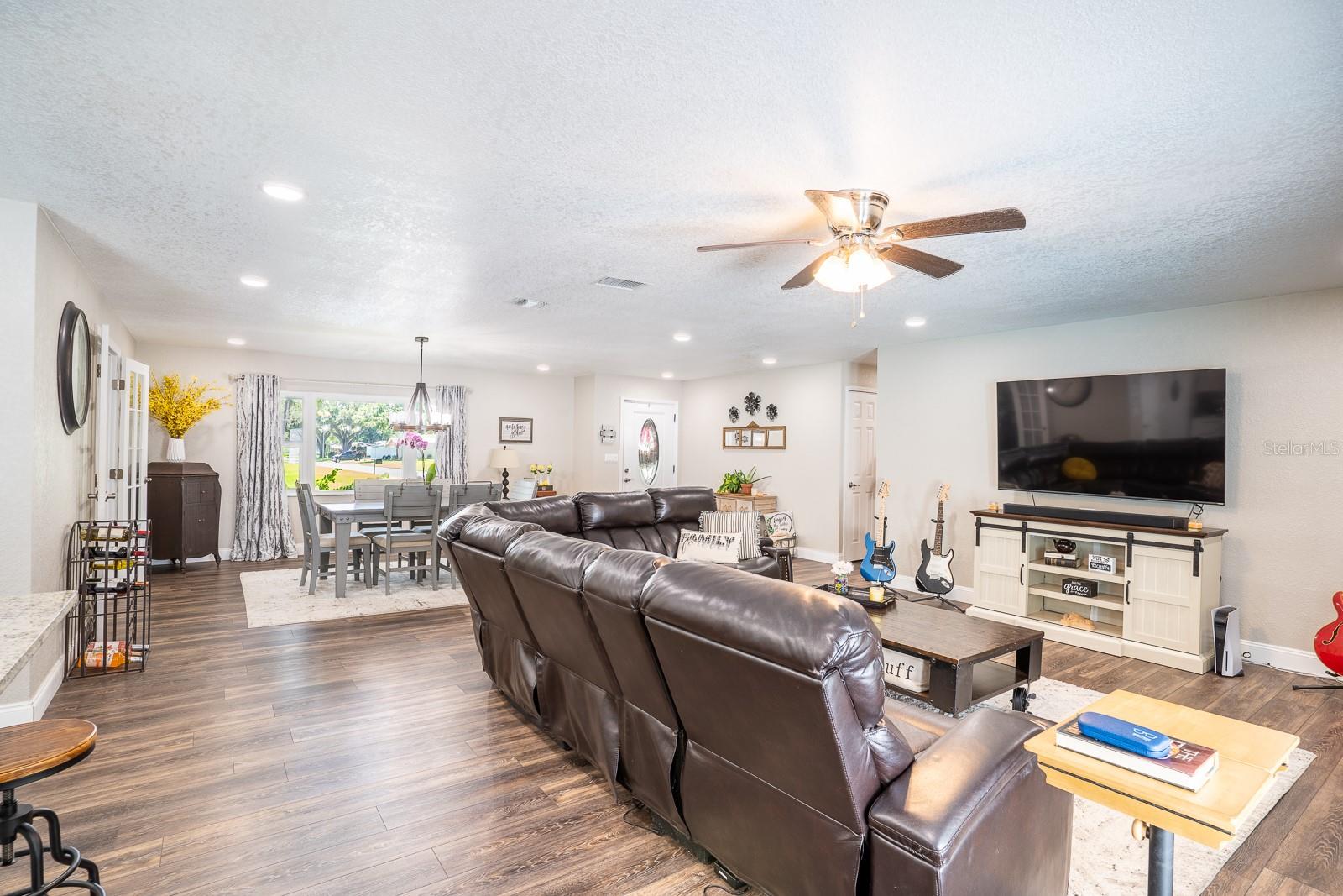 4315 ORANGEWOOD LOOP E