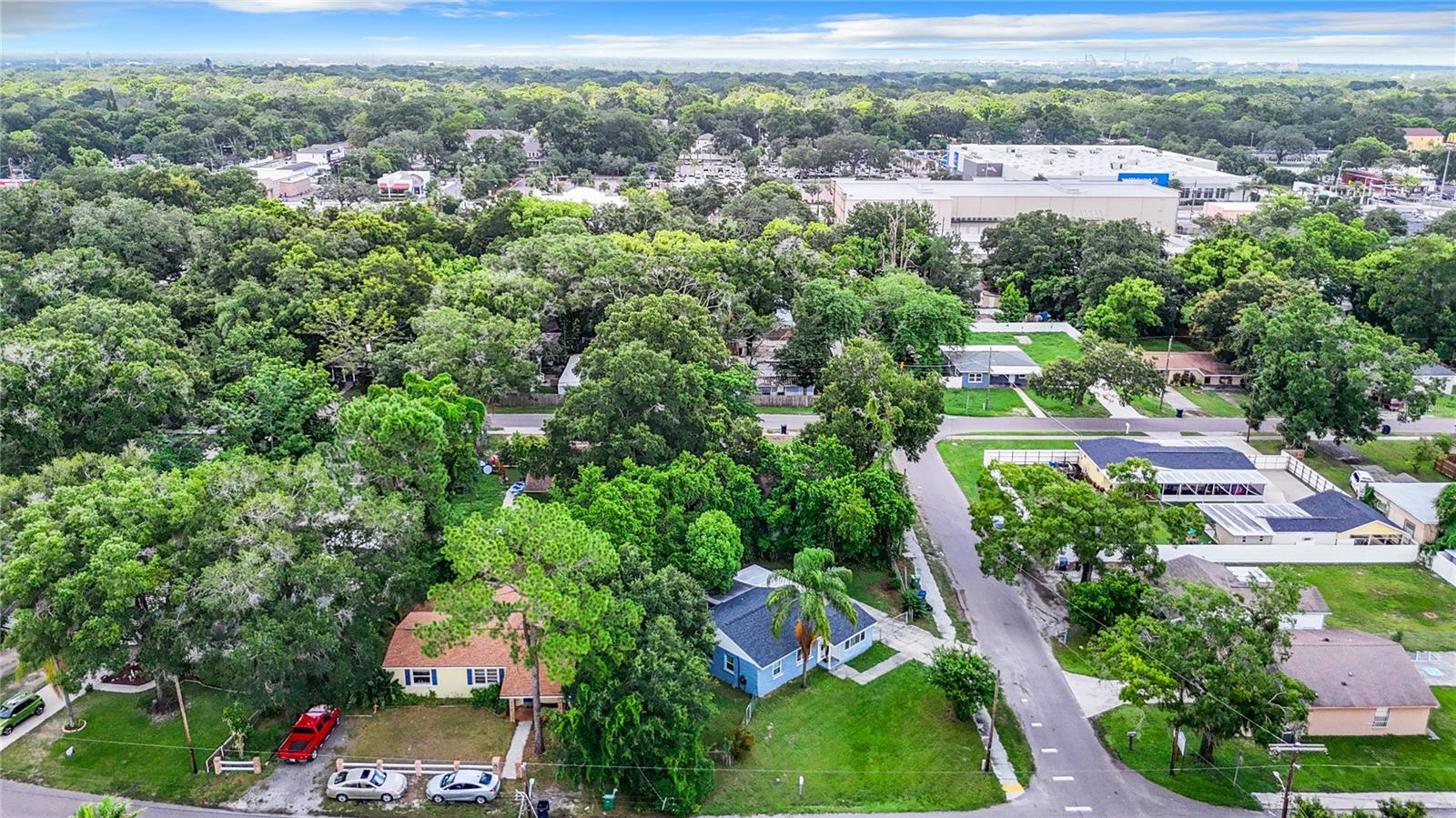 1512 E SHADOWLAWN AVE