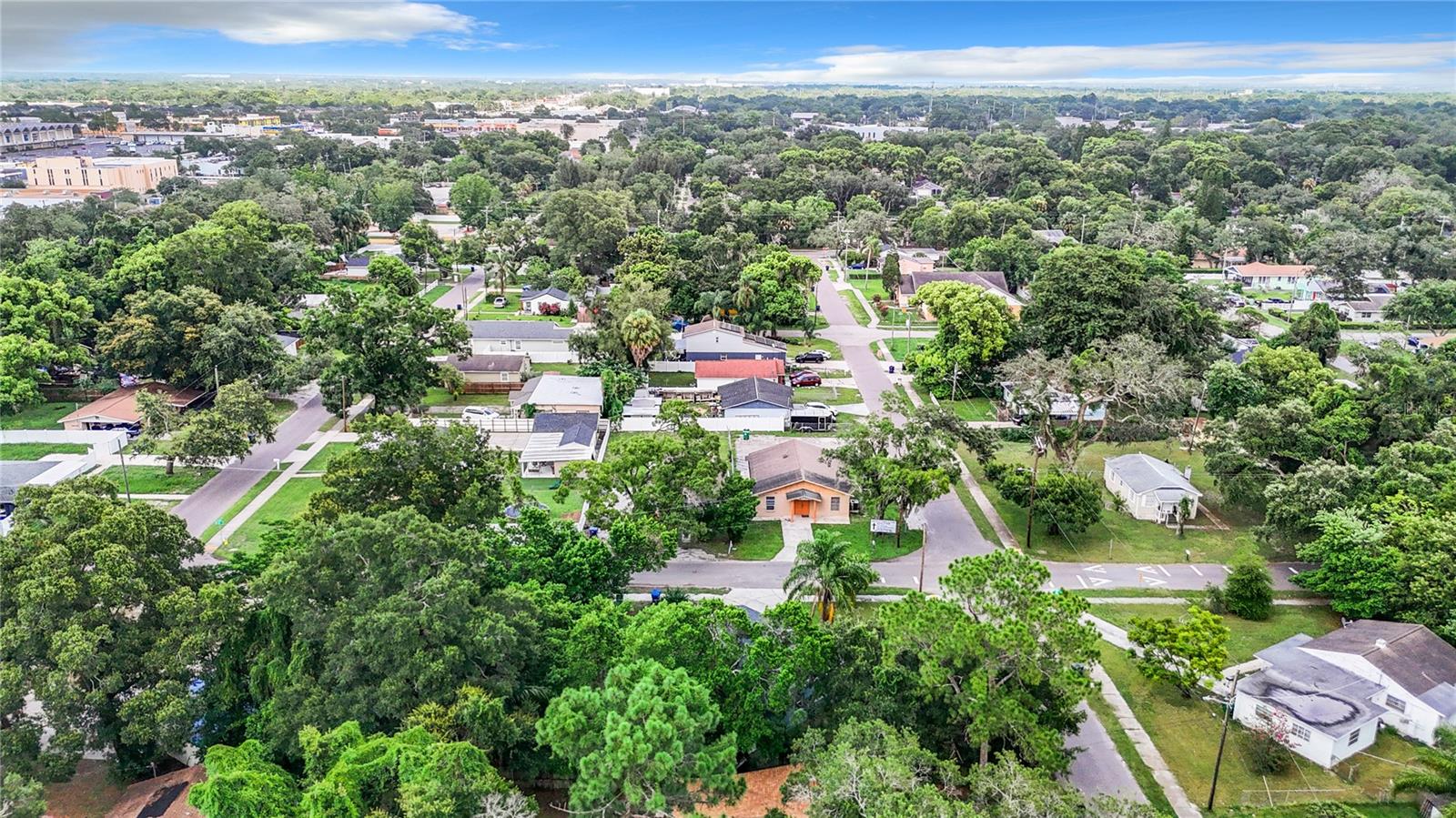 1512 E SHADOWLAWN AVE