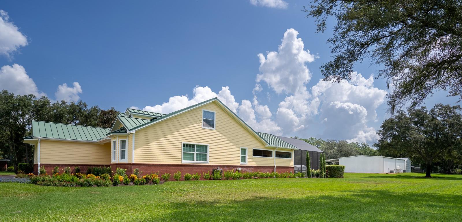 34 LAKE ARROWHEAD DR