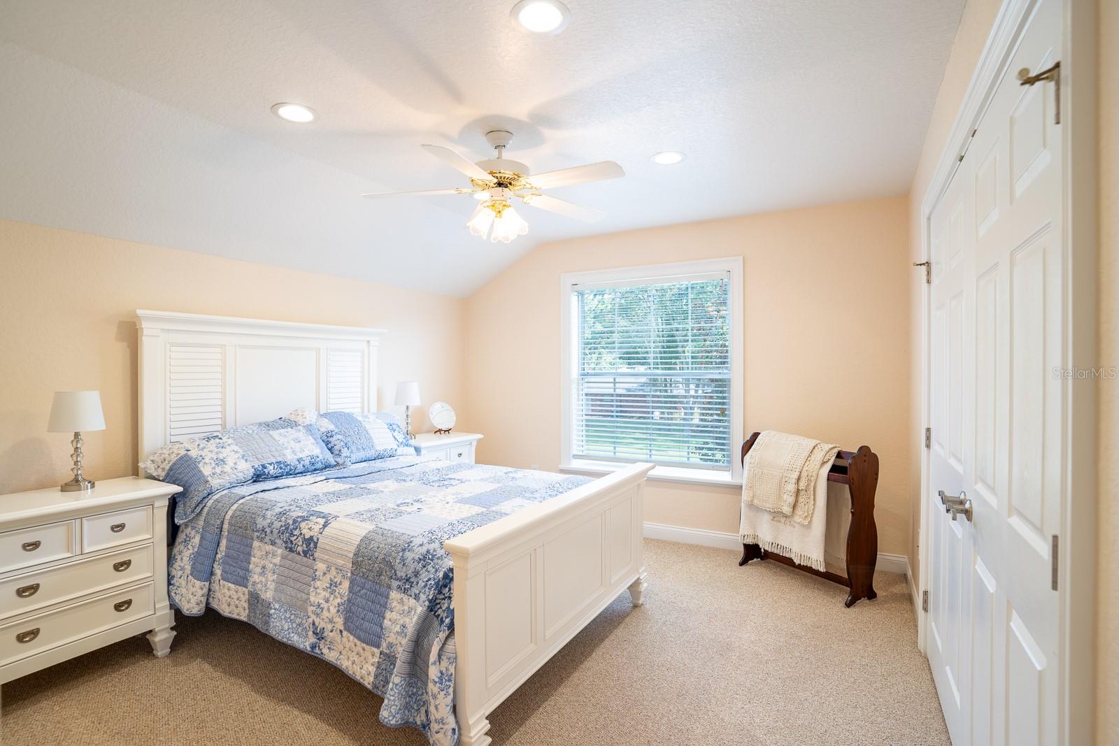 34 LAKE ARROWHEAD DR