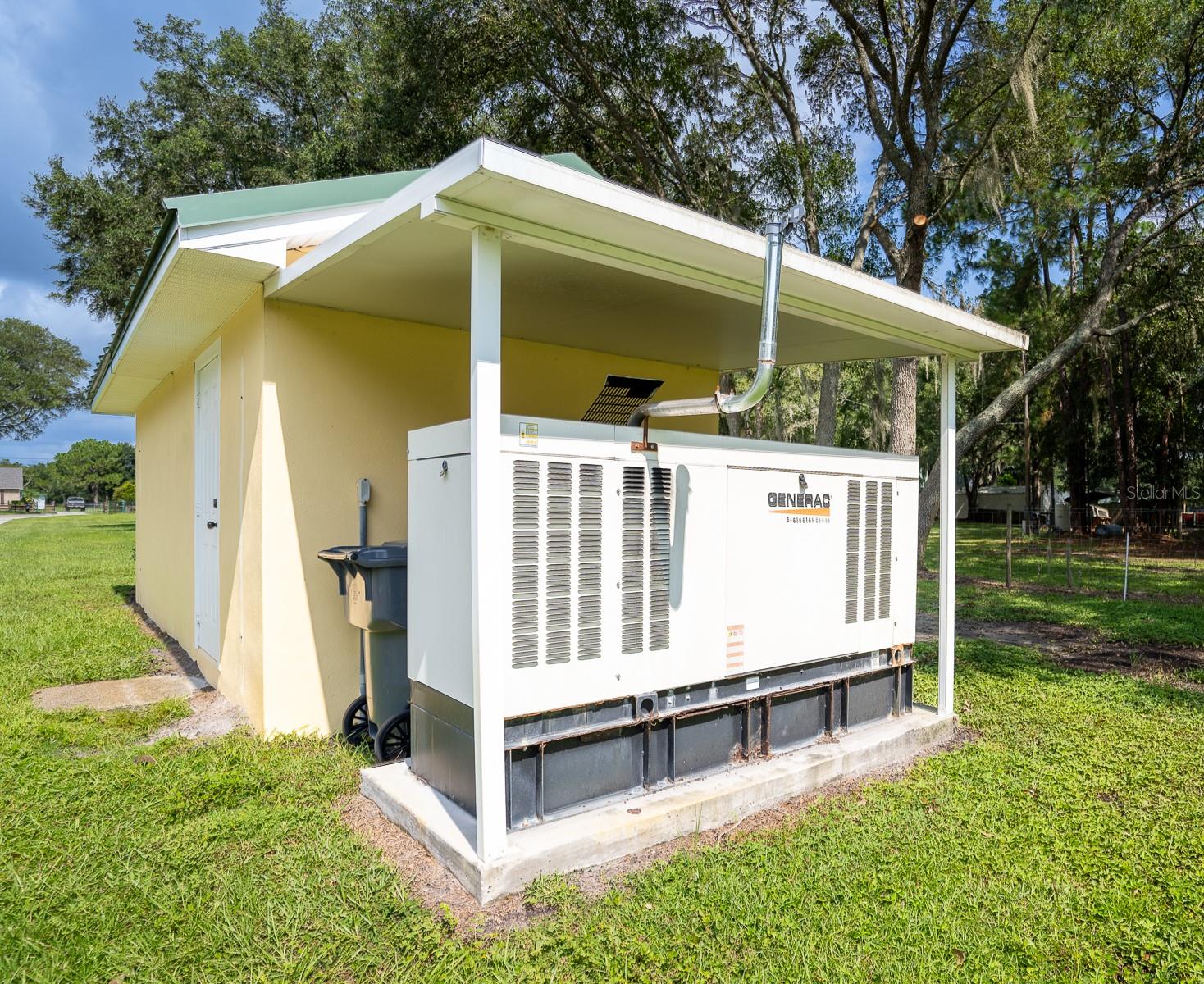 34 LAKE ARROWHEAD DR