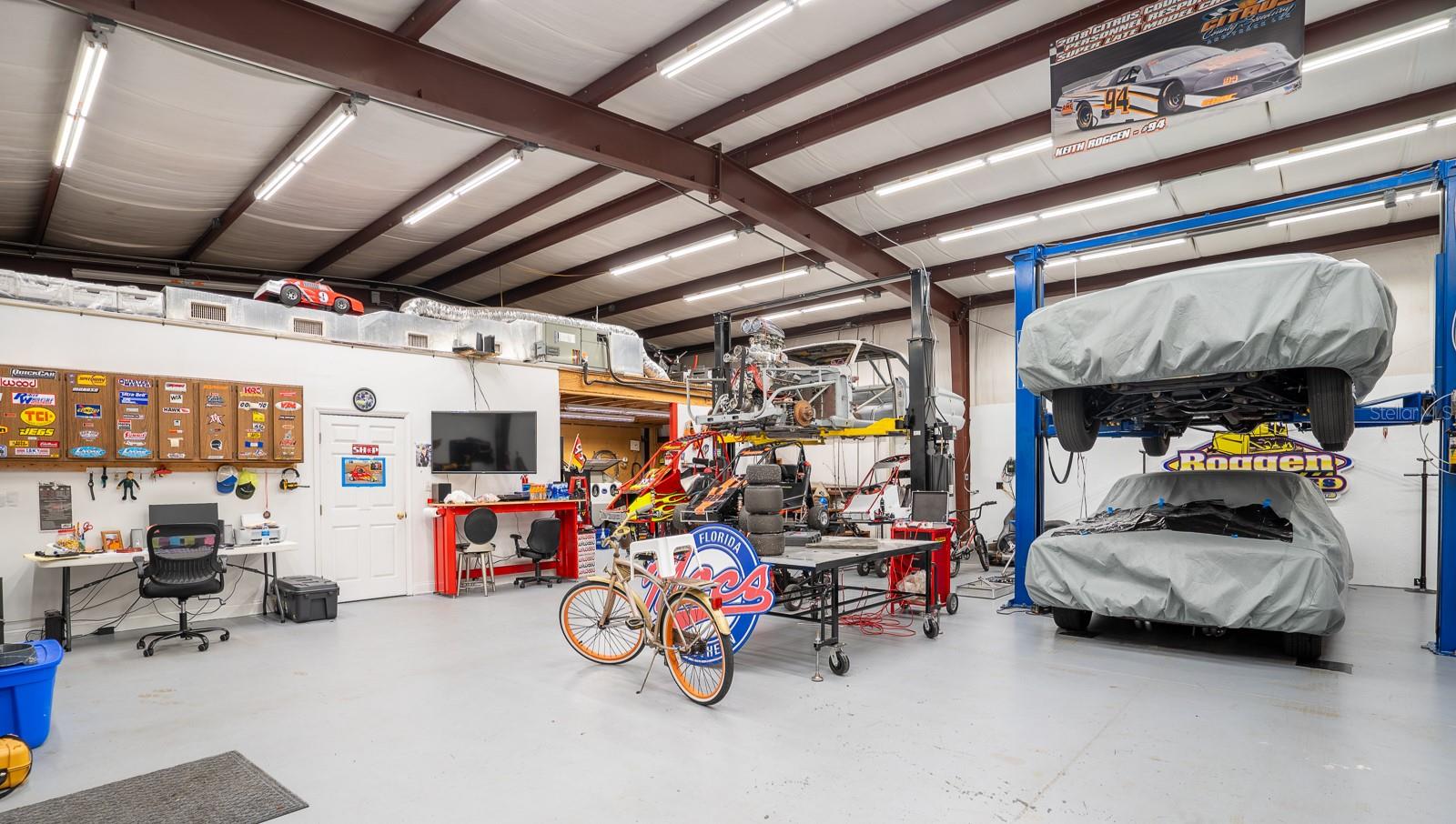 34 LAKE ARROWHEAD DR