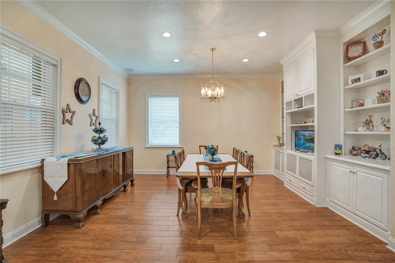 34 LAKE ARROWHEAD DR