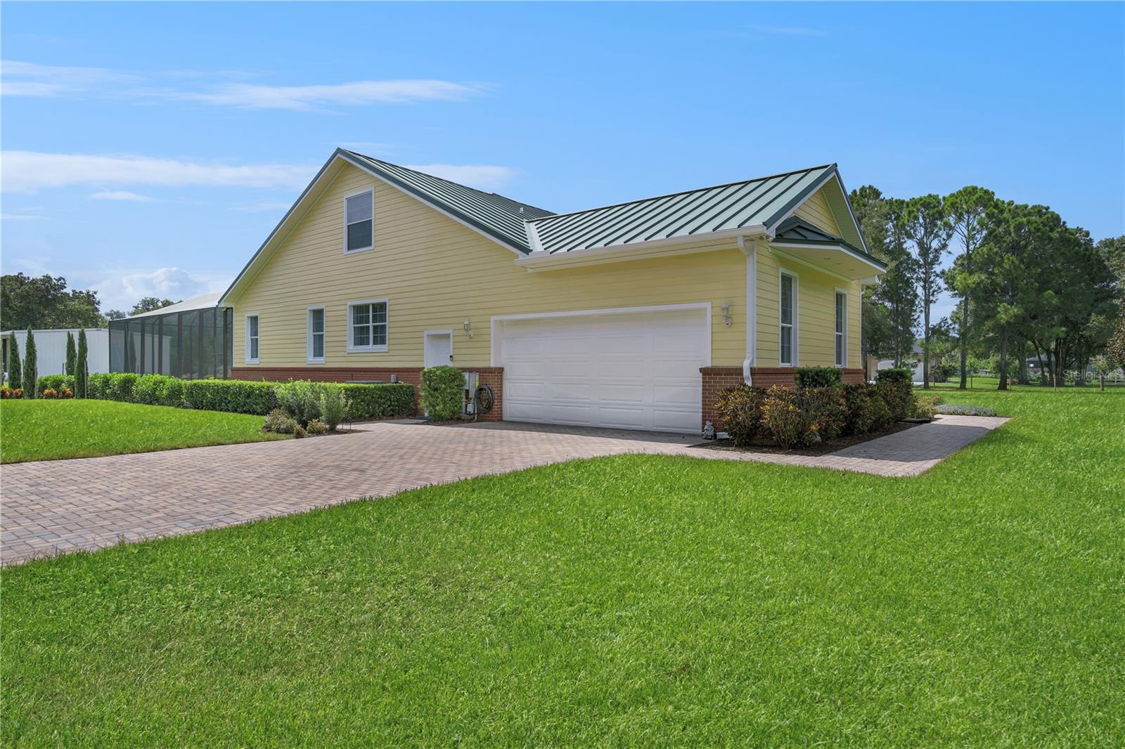 34 LAKE ARROWHEAD DR