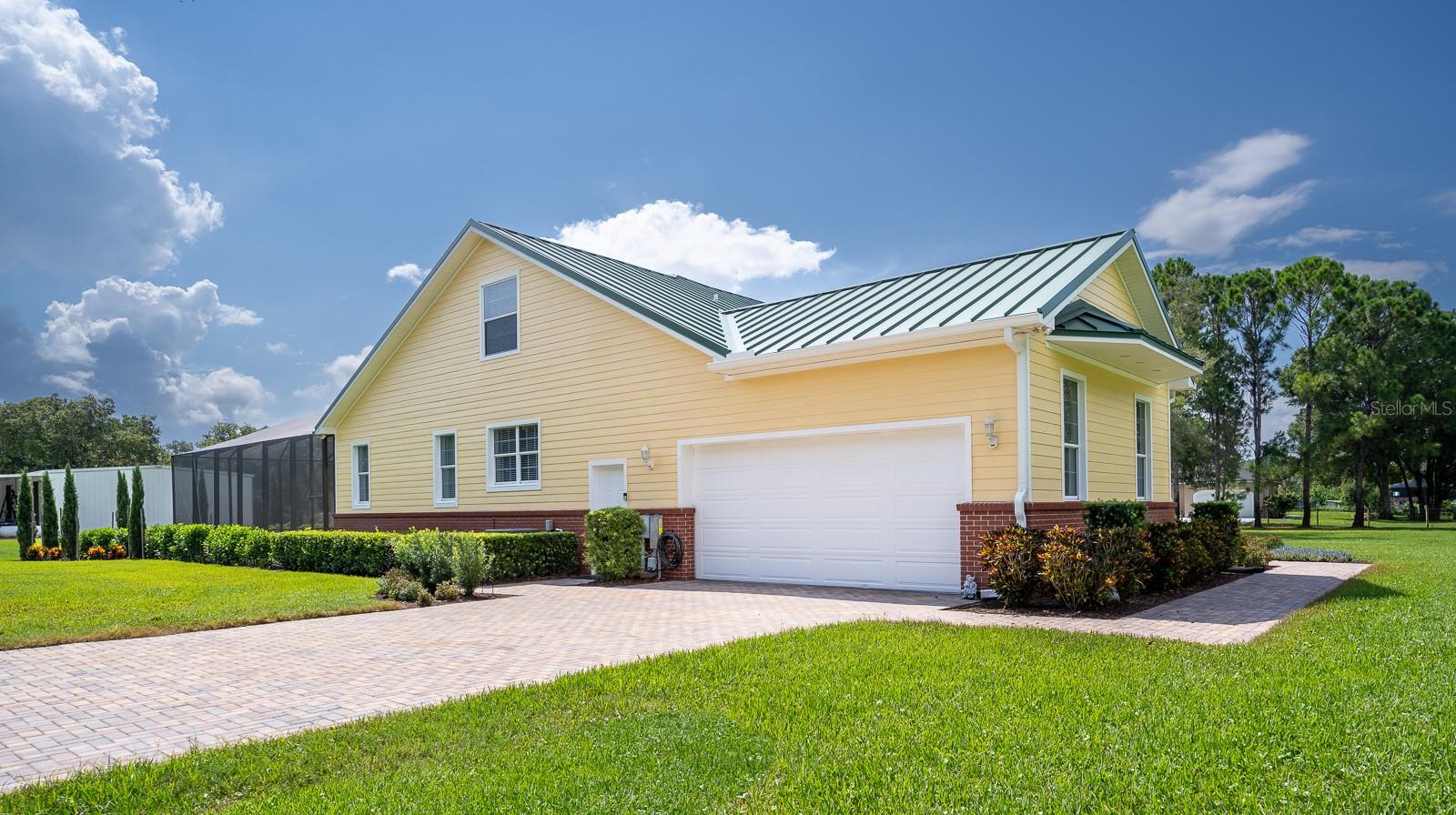 34 LAKE ARROWHEAD DR