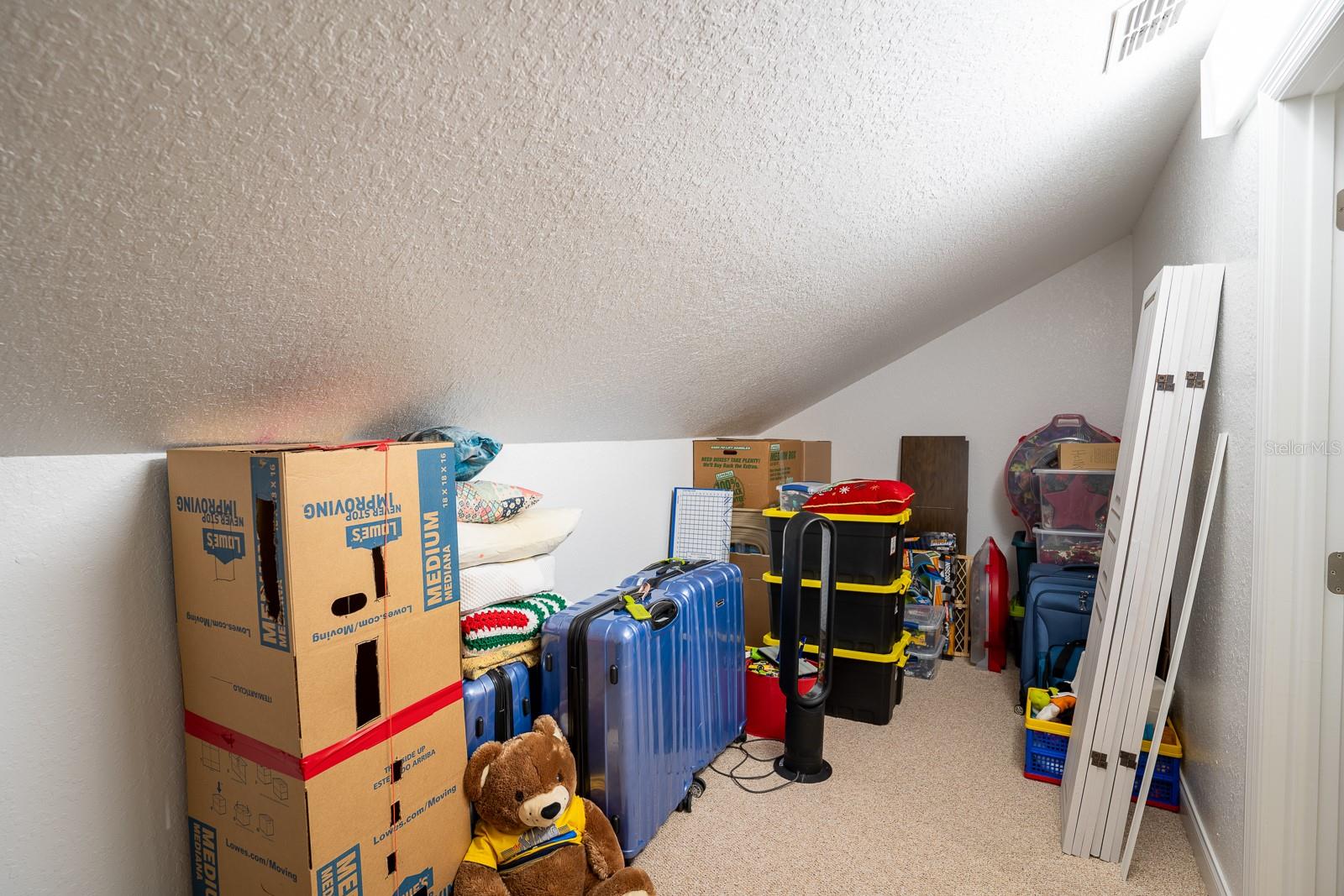 34 LAKE ARROWHEAD DR