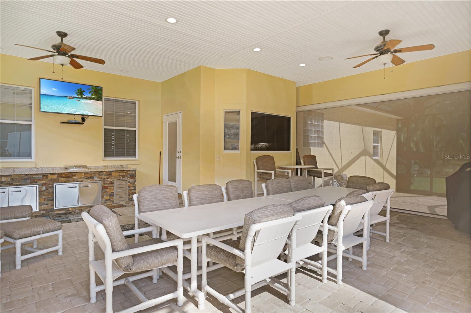 34 LAKE ARROWHEAD DR