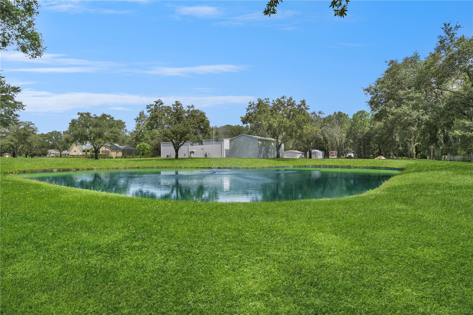 34 LAKE ARROWHEAD DR