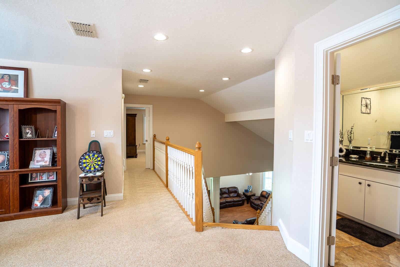 34 LAKE ARROWHEAD DR