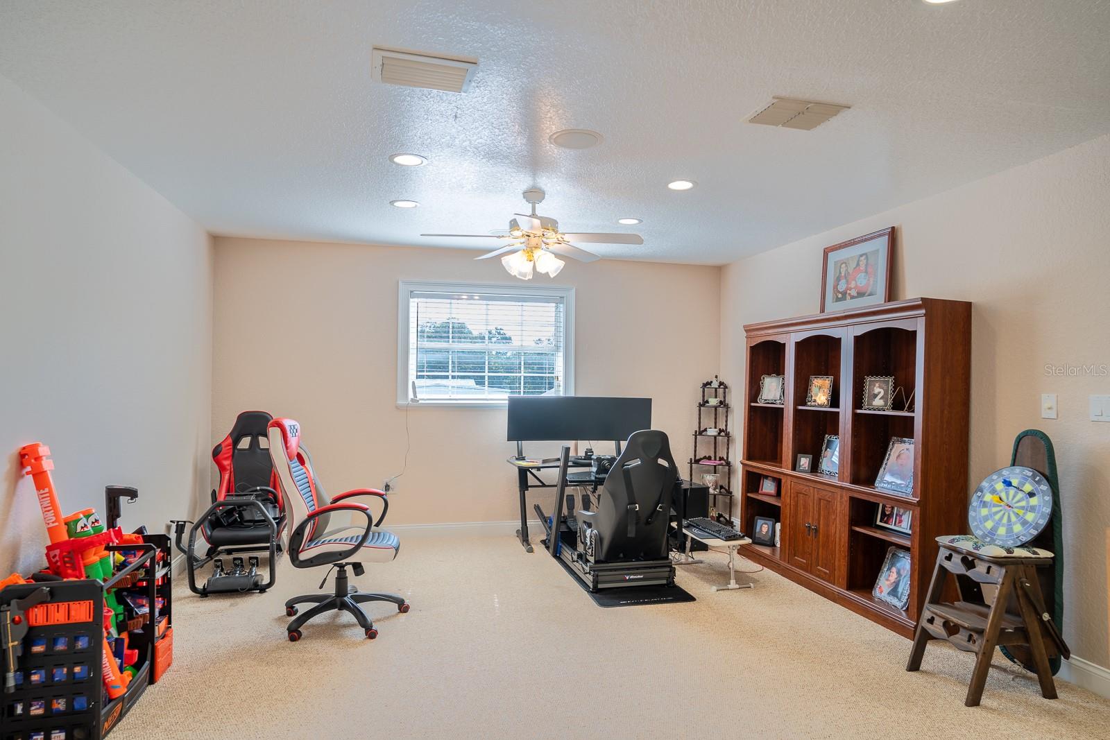 34 LAKE ARROWHEAD DR