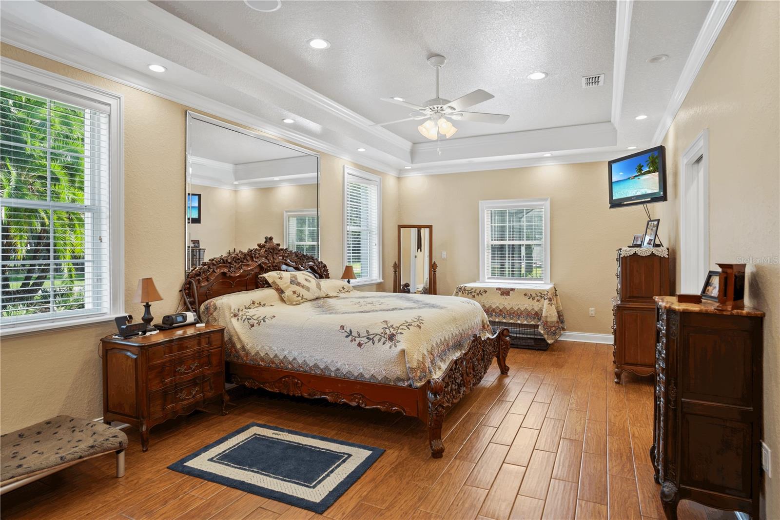 34 LAKE ARROWHEAD DR