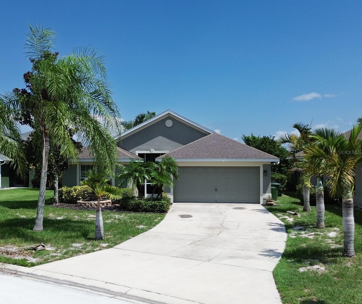 4127 ISLAND LAKES DR