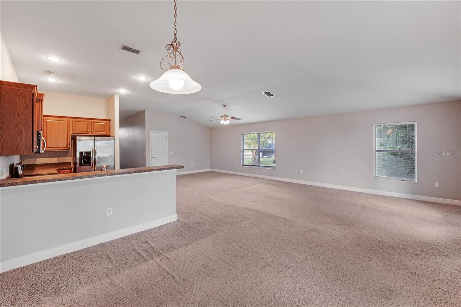 4127 ISLAND LAKES DR