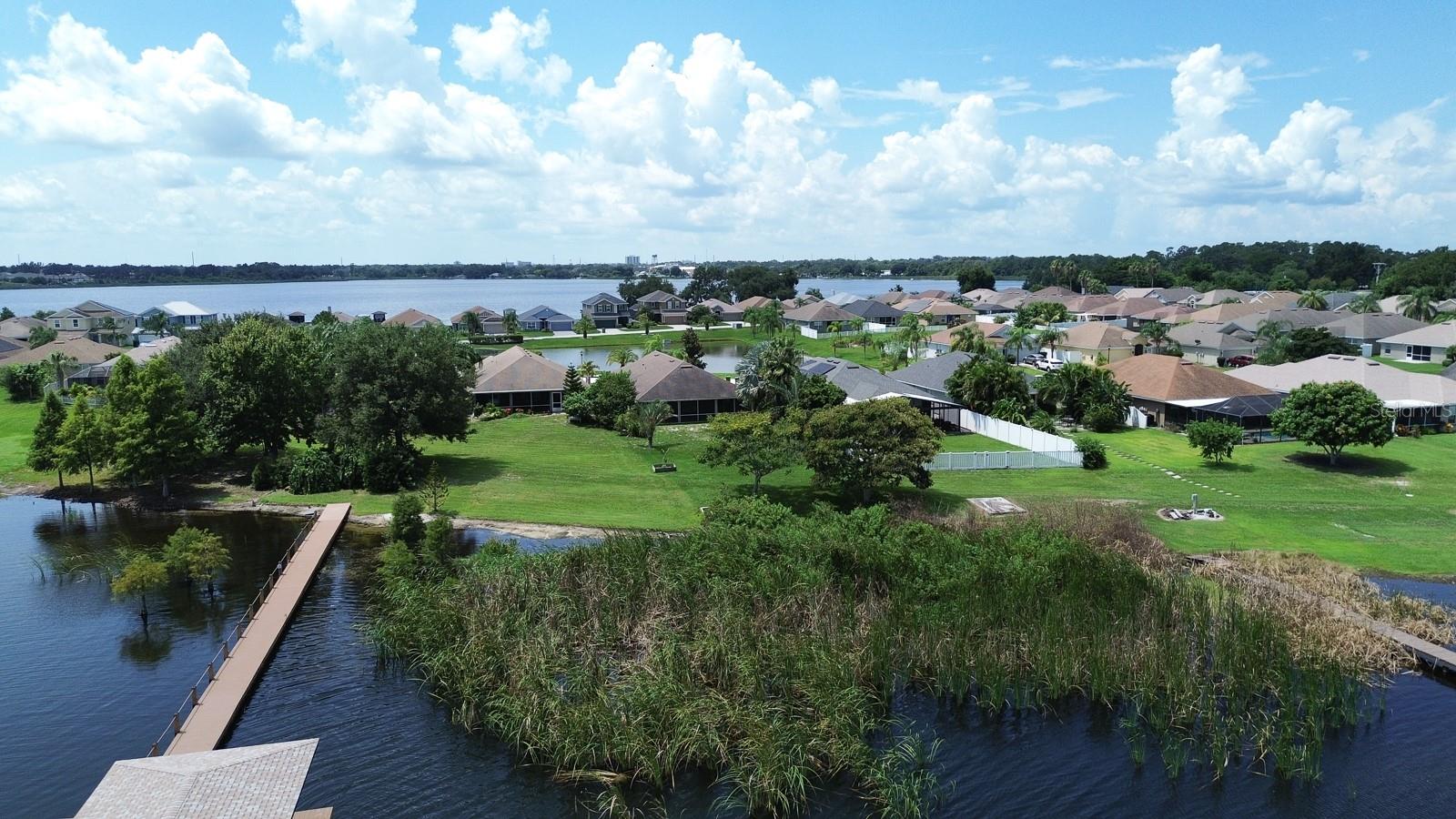 4127 ISLAND LAKES DR