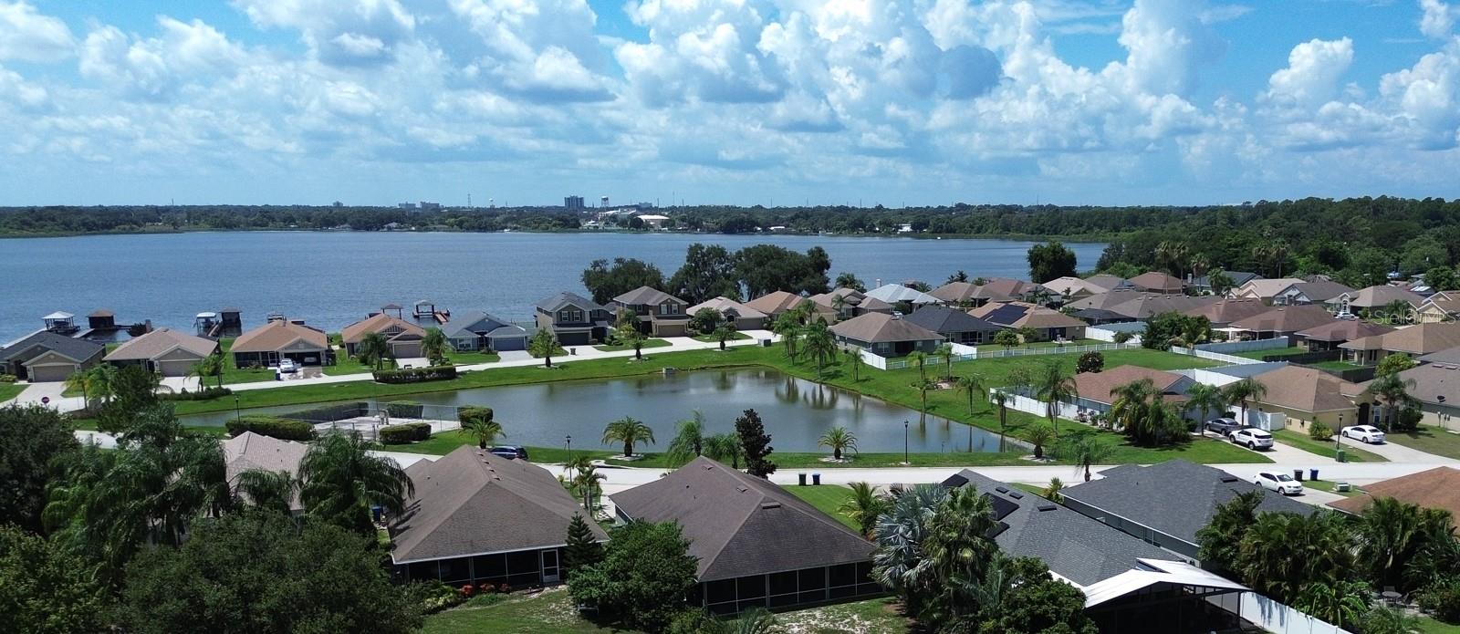 4127 ISLAND LAKES DR