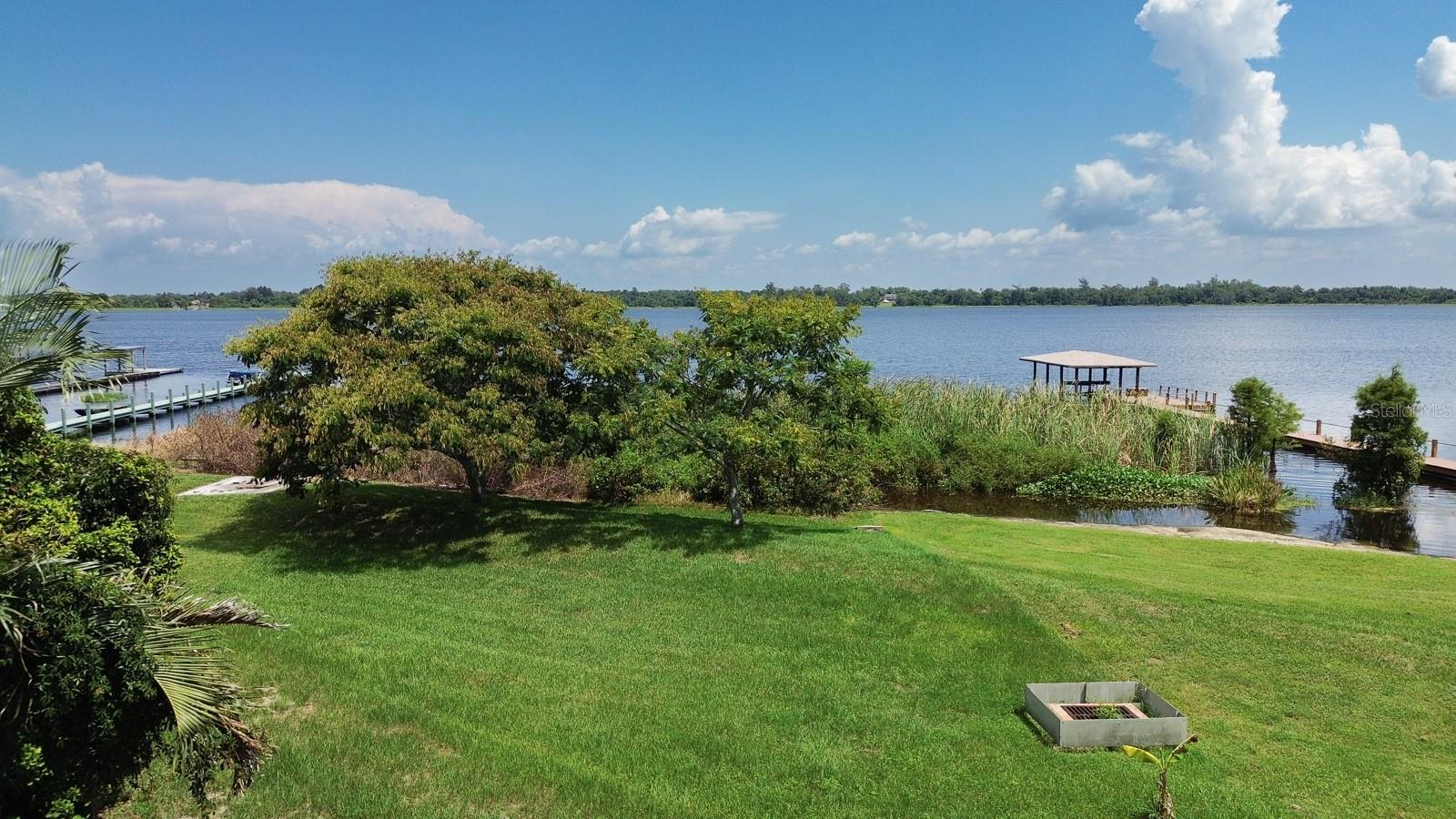 4127 ISLAND LAKES DR