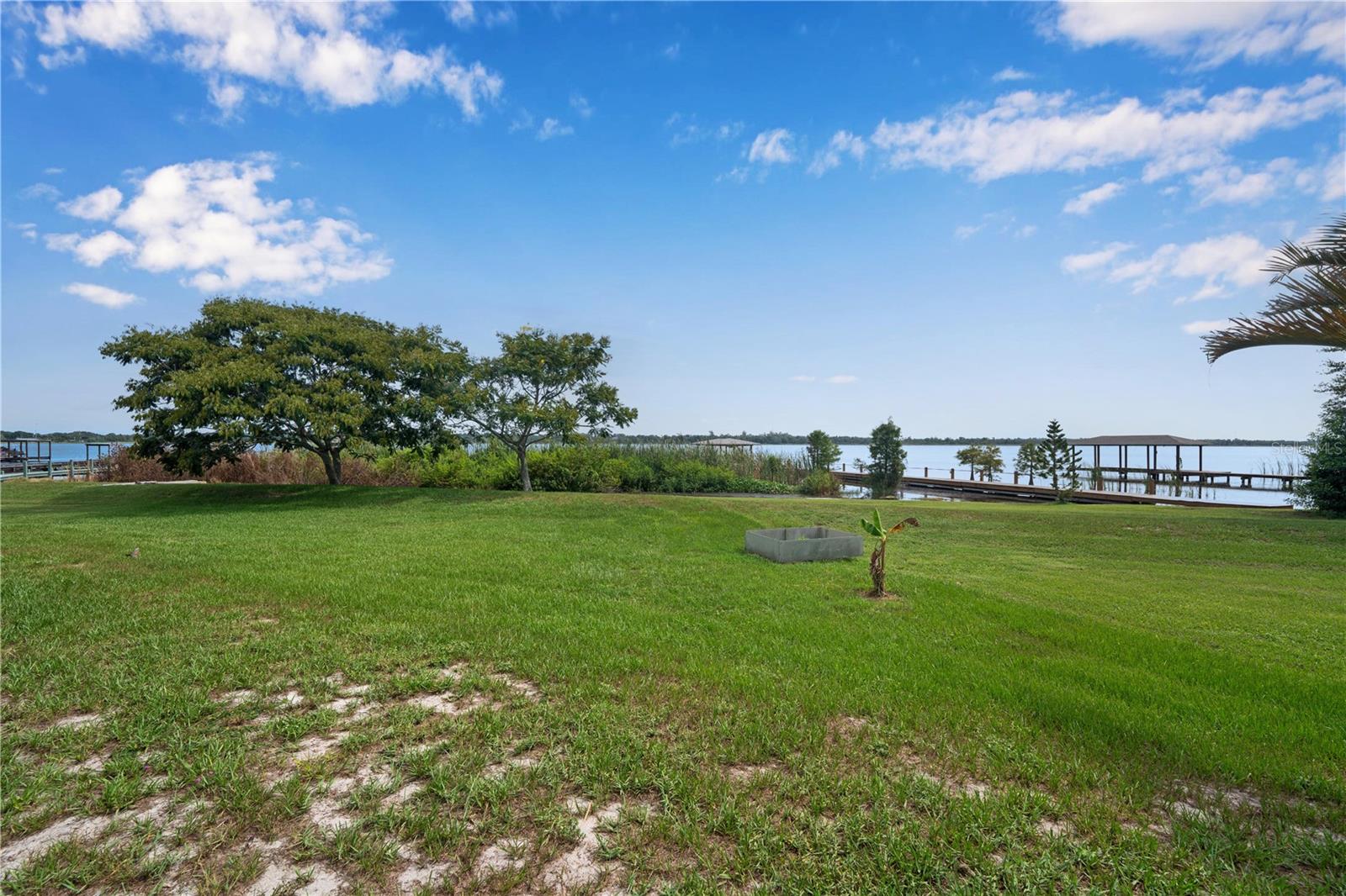 4127 ISLAND LAKES DR