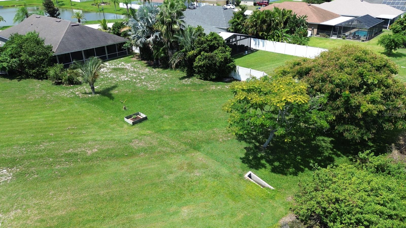 4127 ISLAND LAKES DR