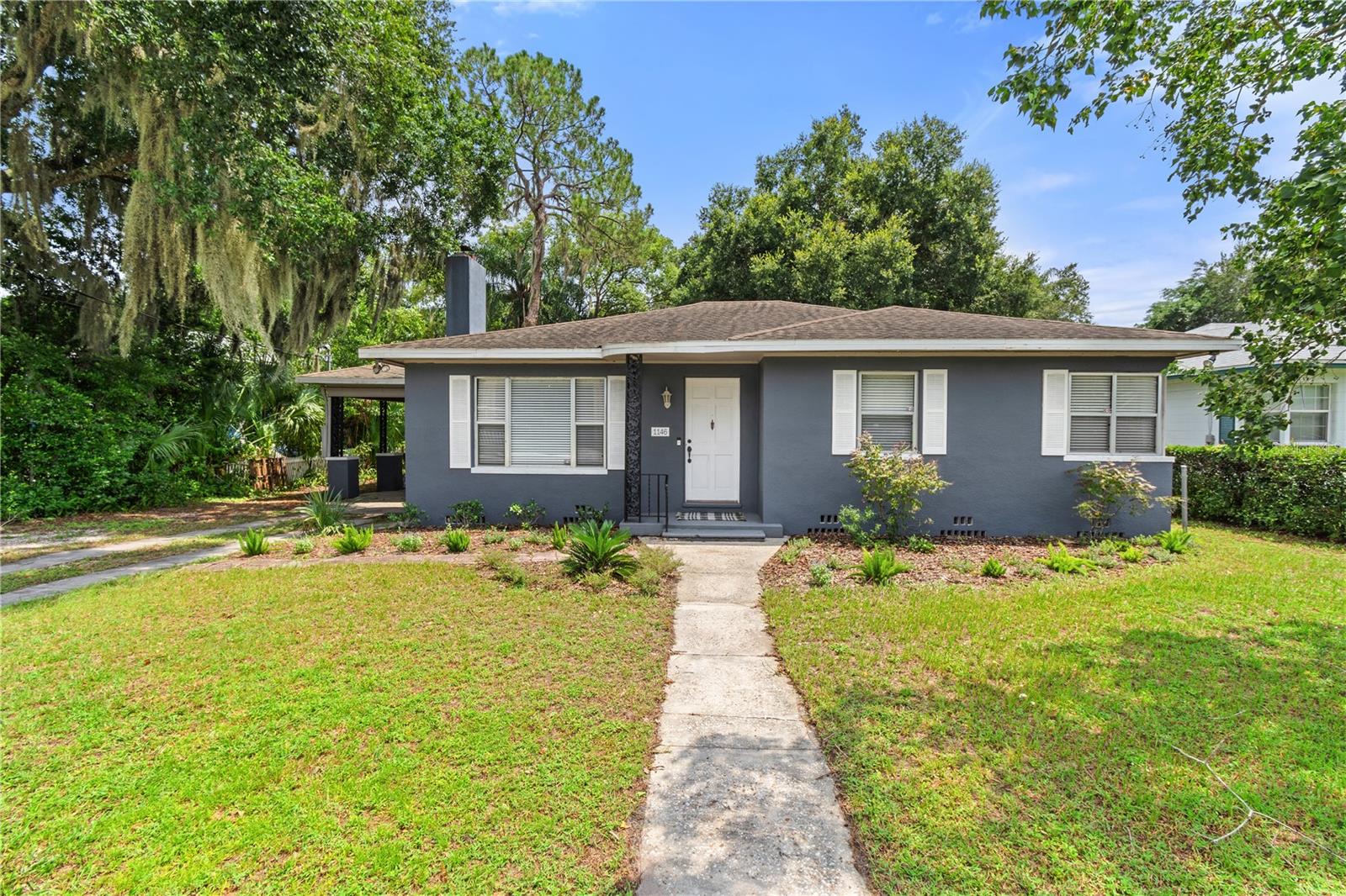 1146 W LAKE MARTHA DR NE