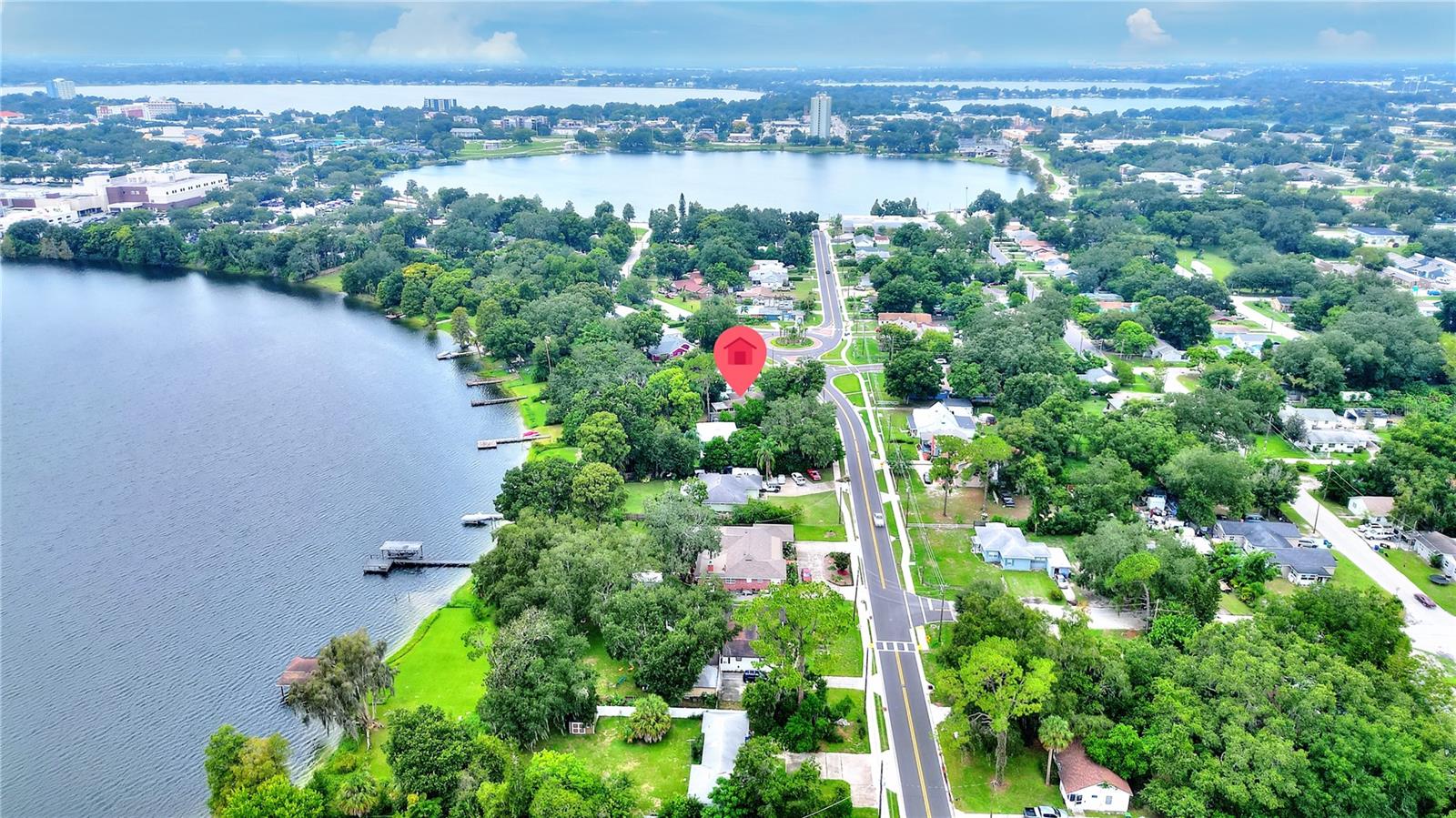 1146 W LAKE MARTHA DR NE