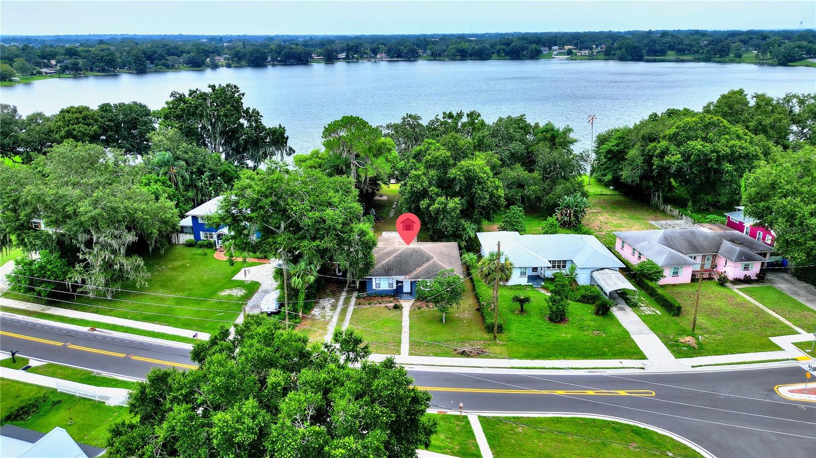 1146 W LAKE MARTHA DR NE