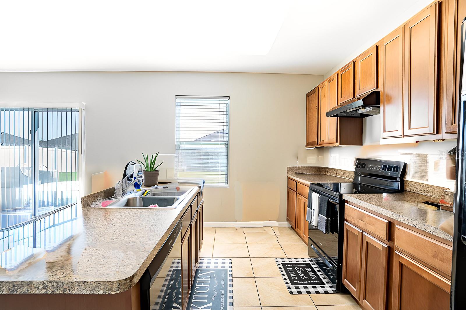 543 SQUIRES GROVE DR