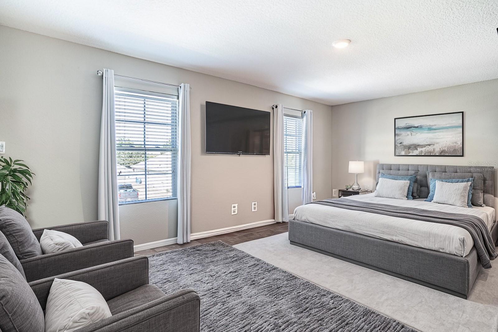 543 SQUIRES GROVE DR