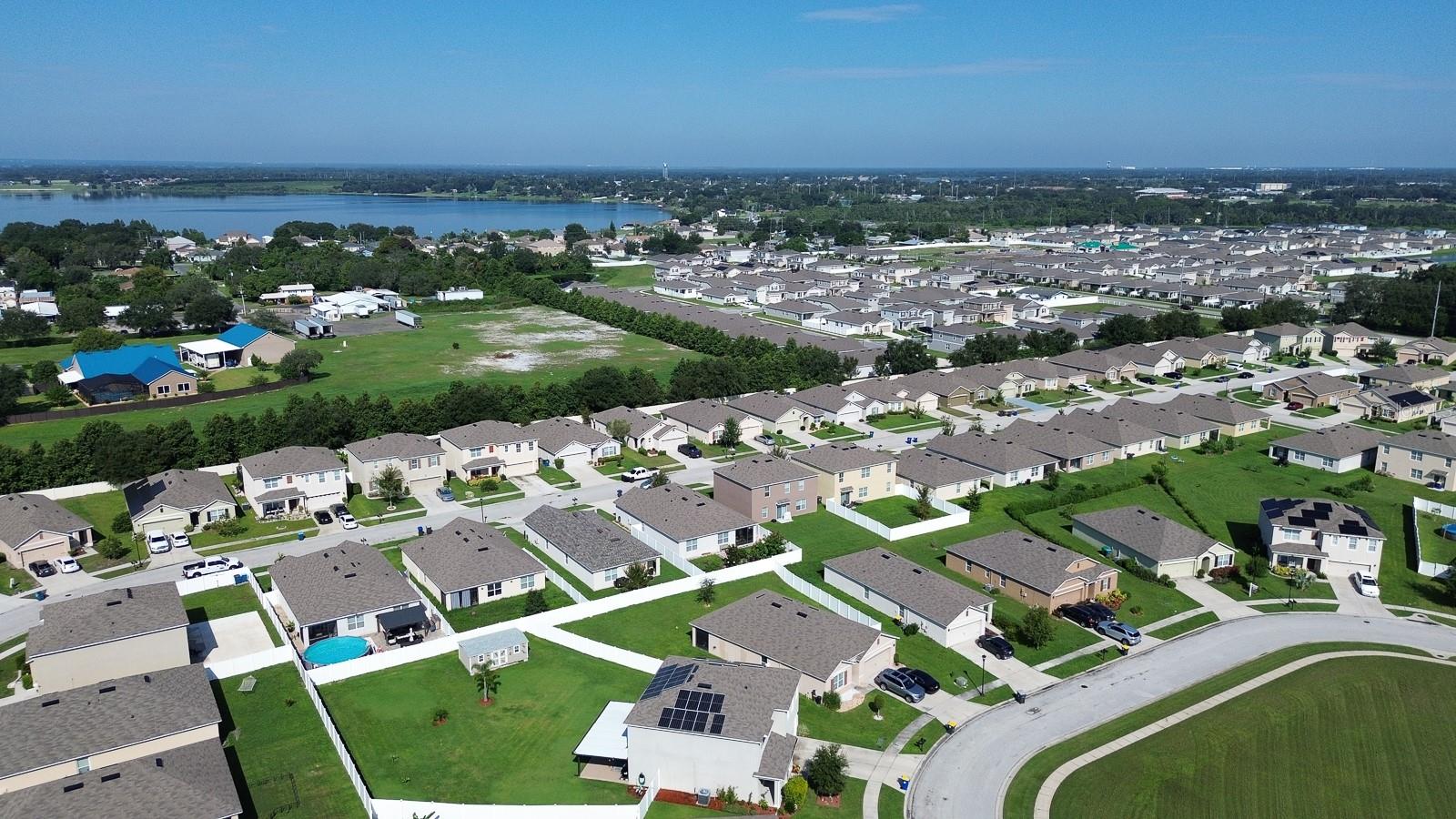 543 SQUIRES GROVE DR