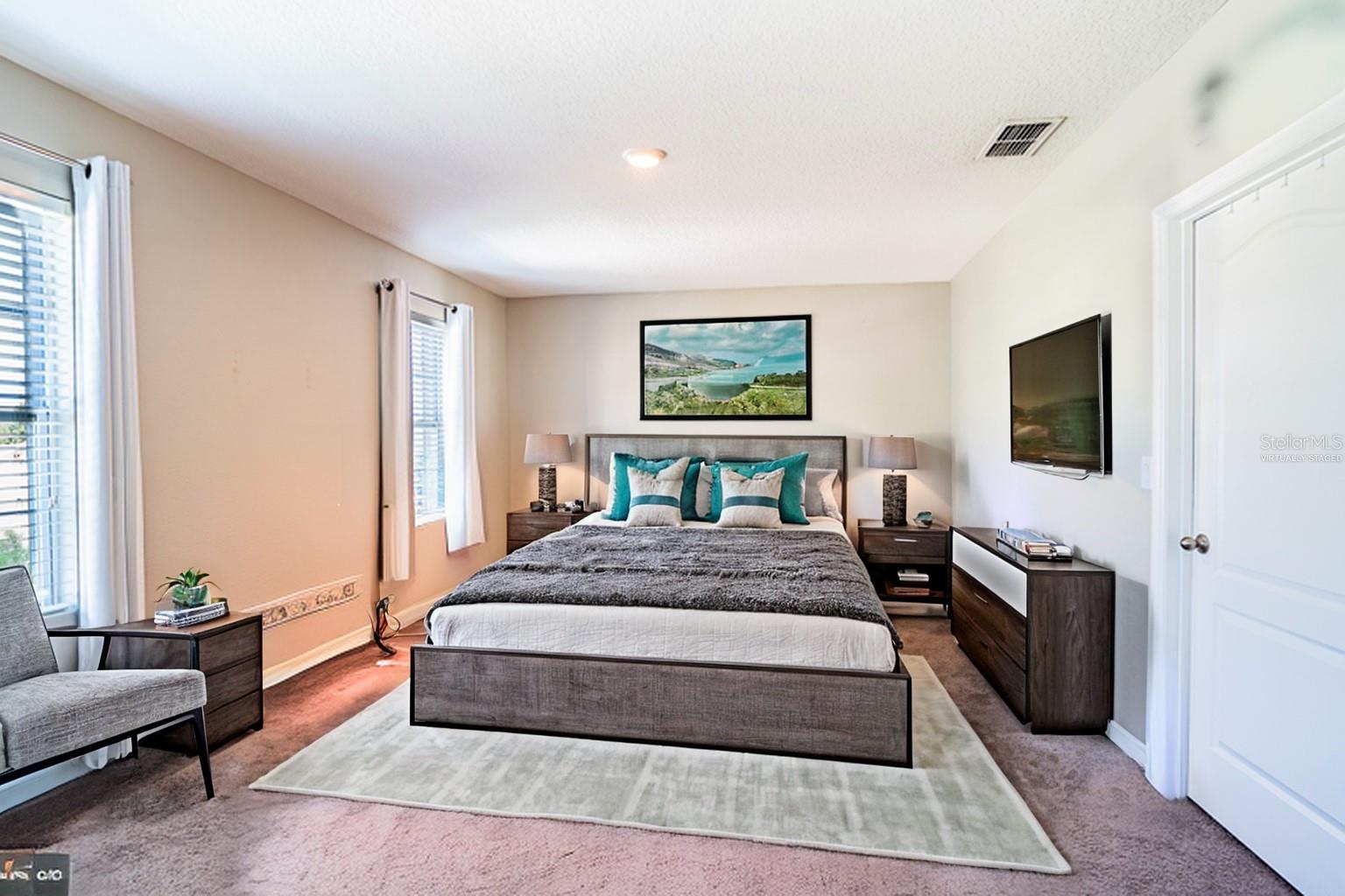 543 SQUIRES GROVE DR