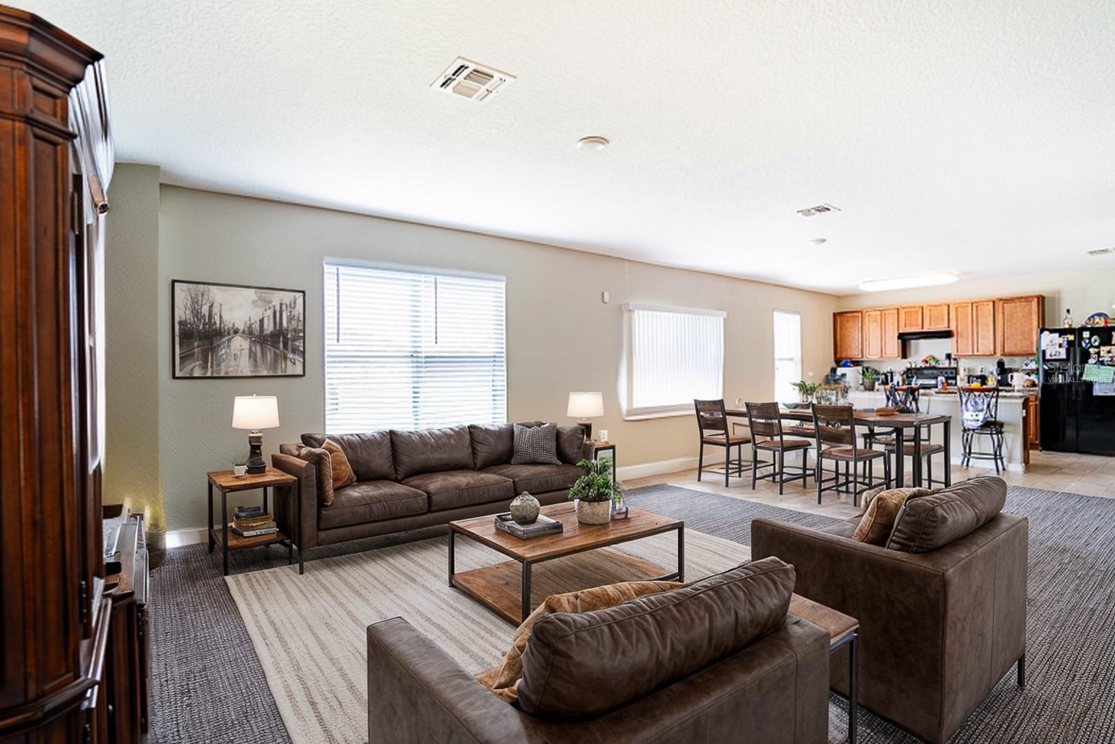 543 SQUIRES GROVE DR