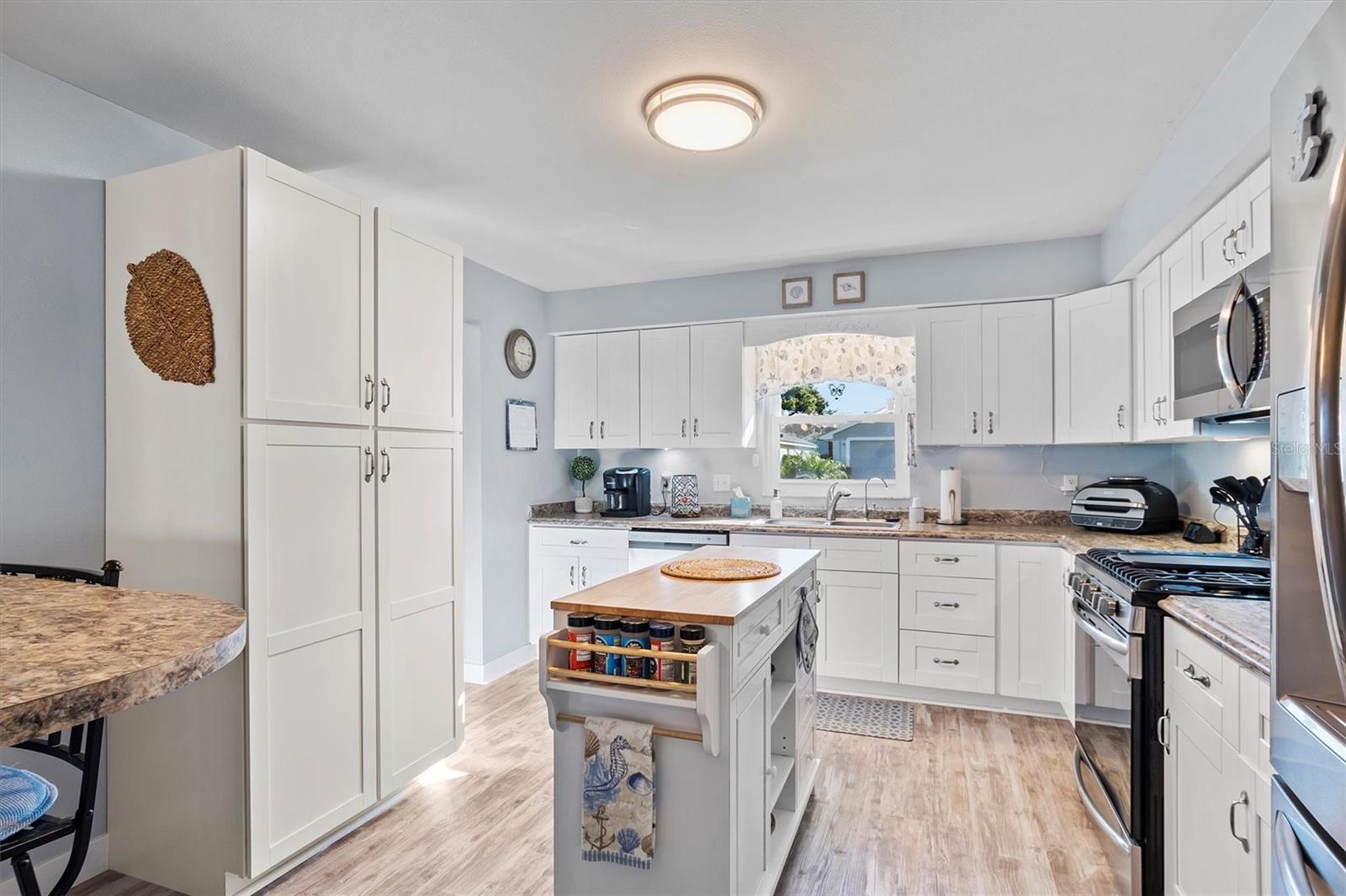 1437 GRAND CAYMAN CIR