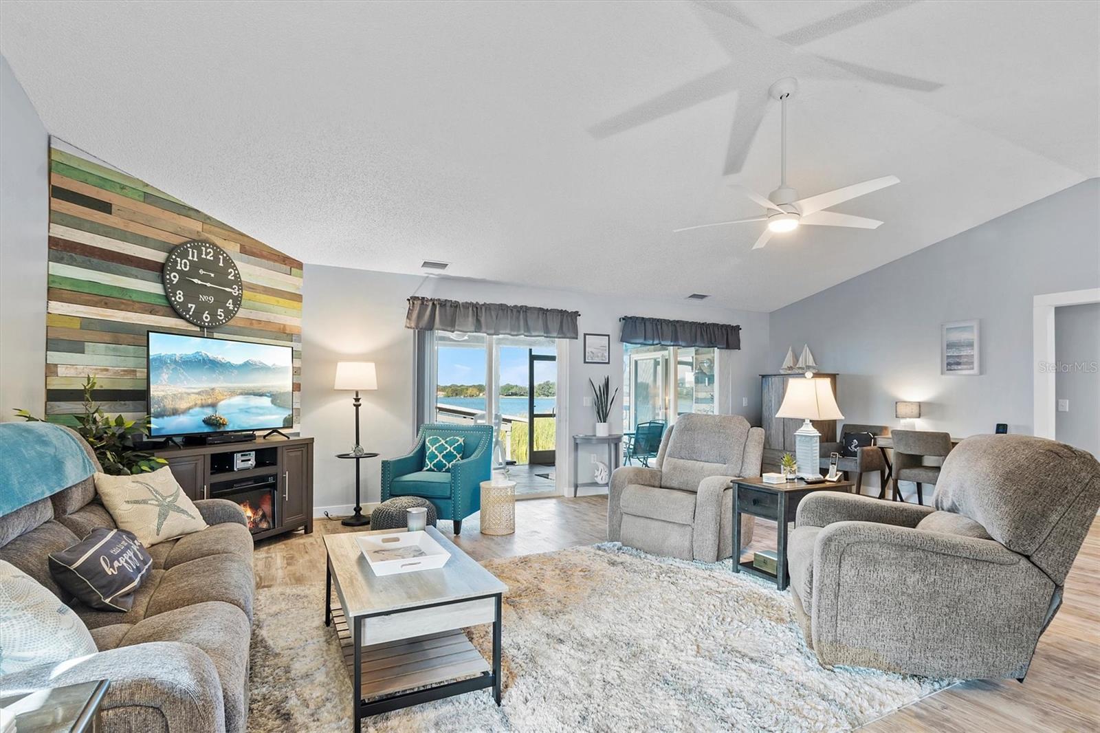 1437 GRAND CAYMAN CIR