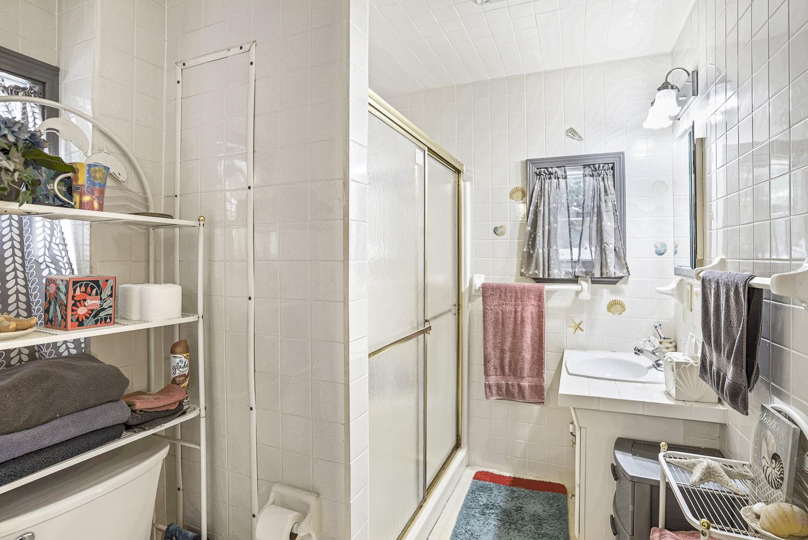 6827 COUNTY ROAD 17 S