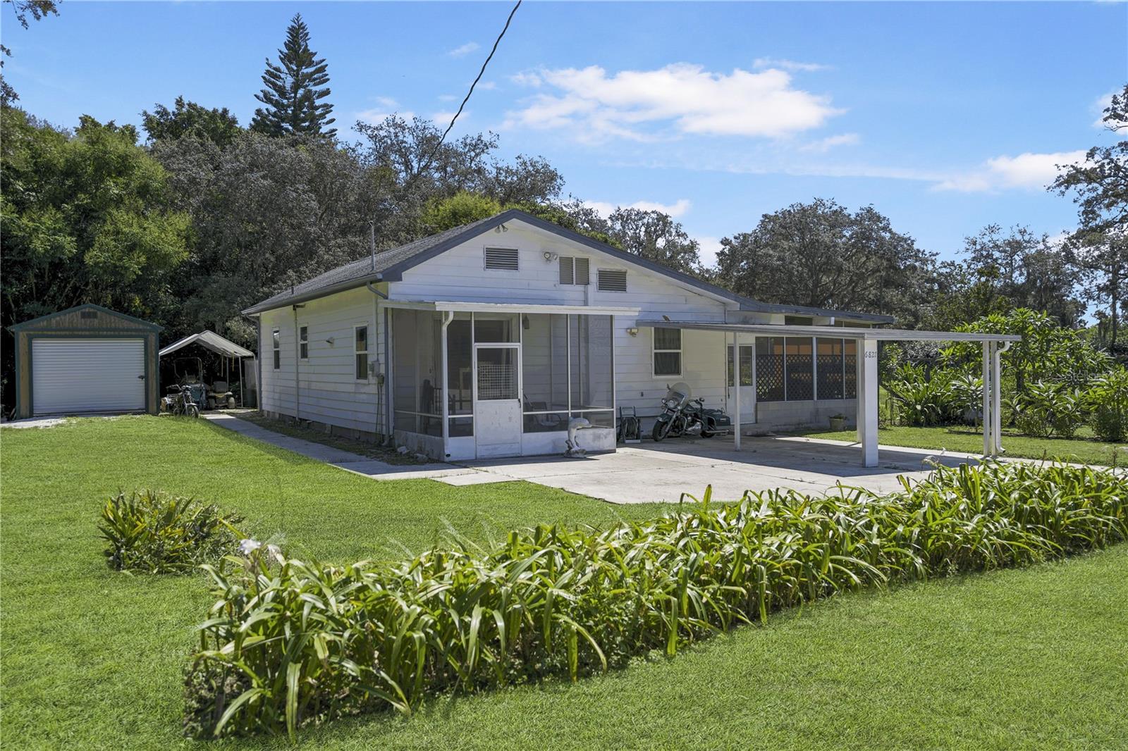 6827 COUNTY ROAD 17 S