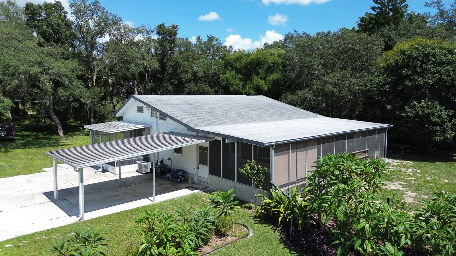 6827 COUNTY ROAD 17 S