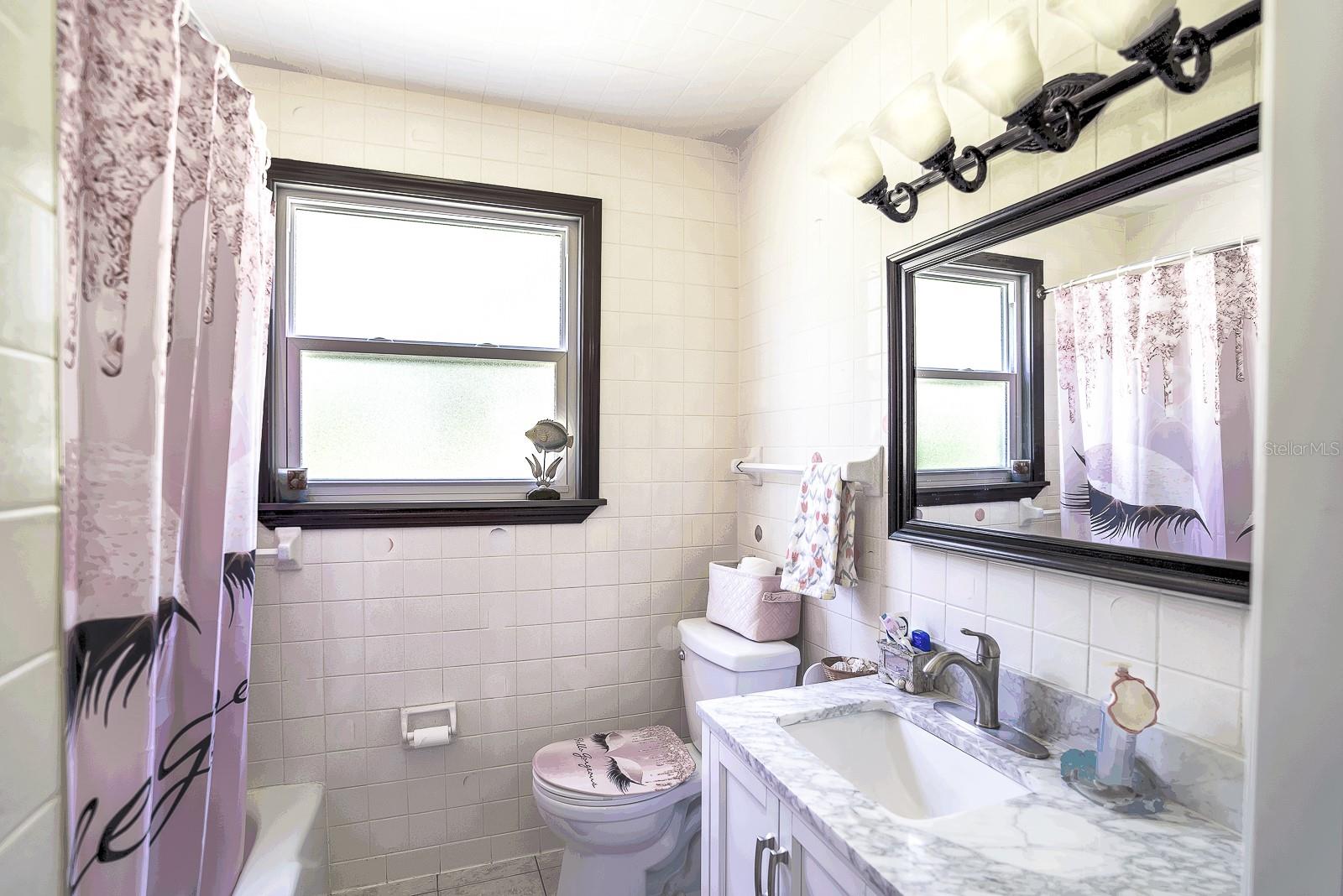 6827 COUNTY ROAD 17 S