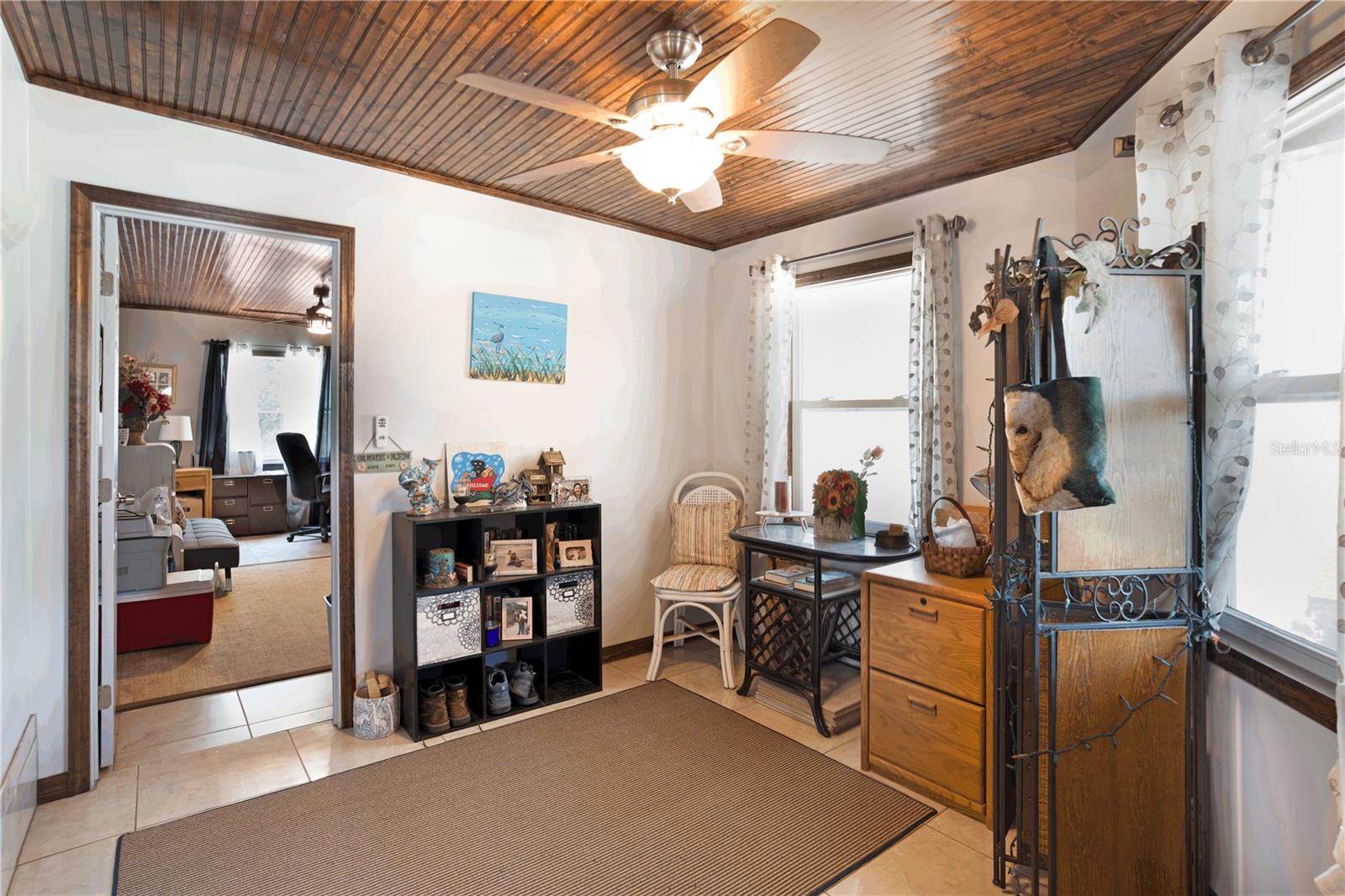 6827 COUNTY ROAD 17 S