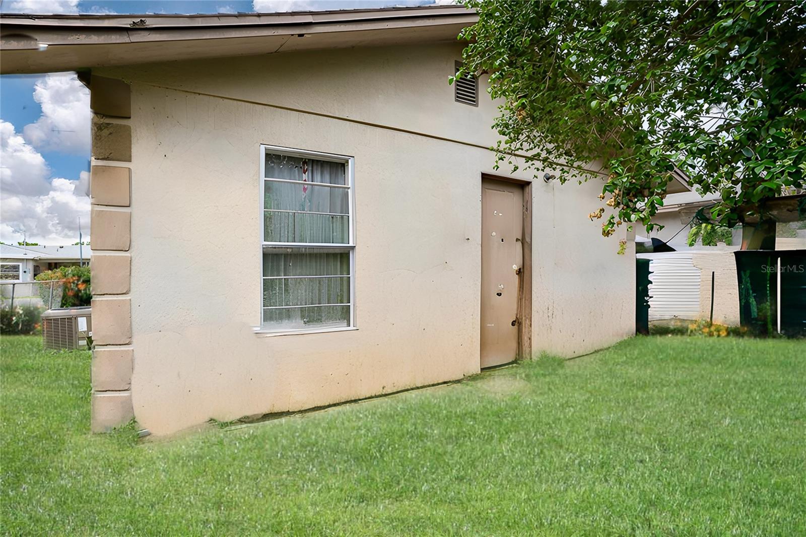 1717 DR MARTIN L KING JR WAY