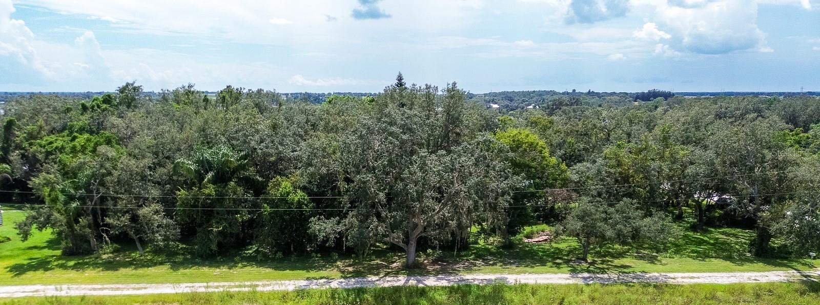 6827 COUNTY ROAD 17 S