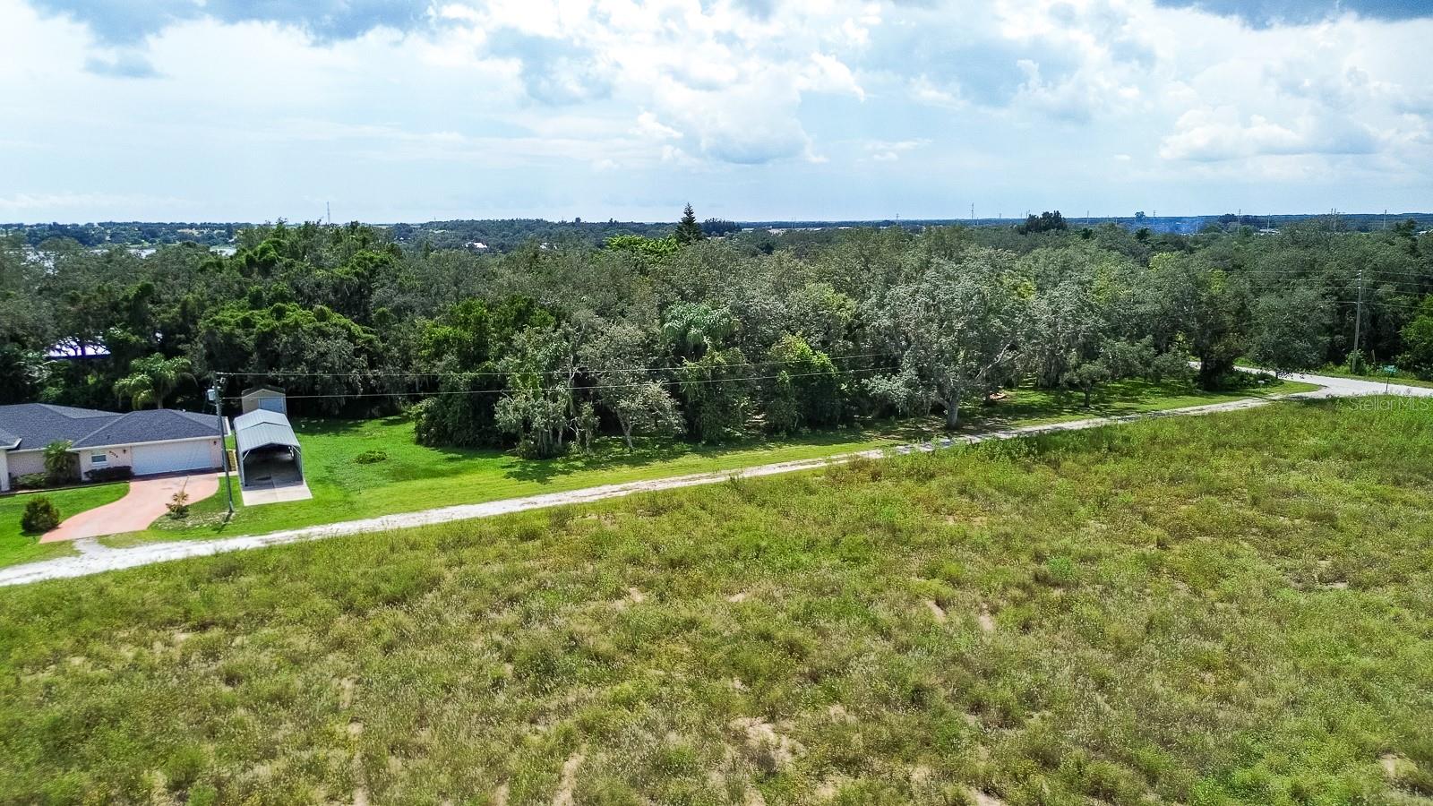 6827 COUNTY ROAD 17 S