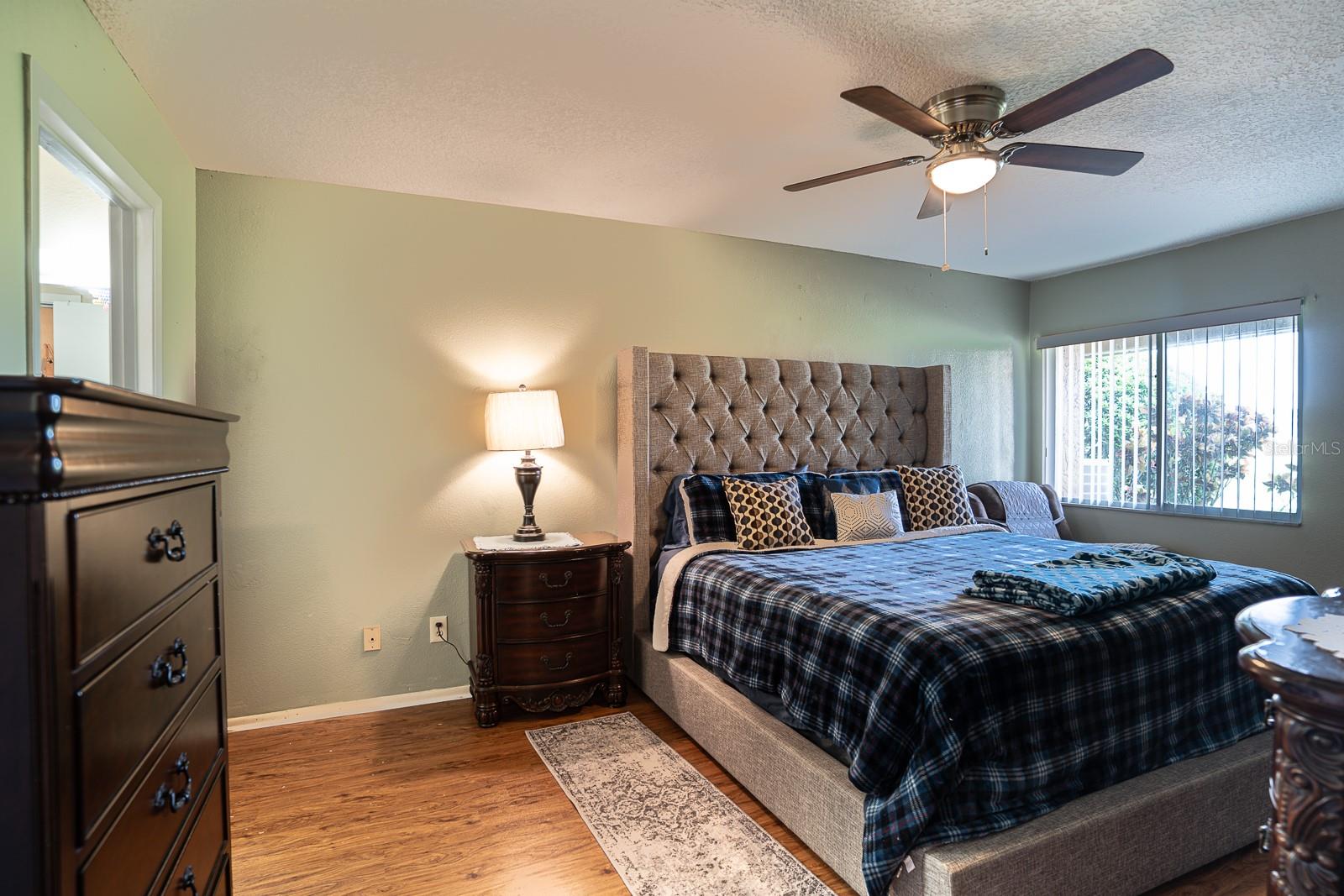 5202 WATERVIEW WAY #5202