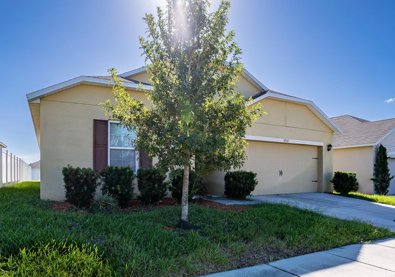 5732 LAKESIDE LANDINGS BLVD