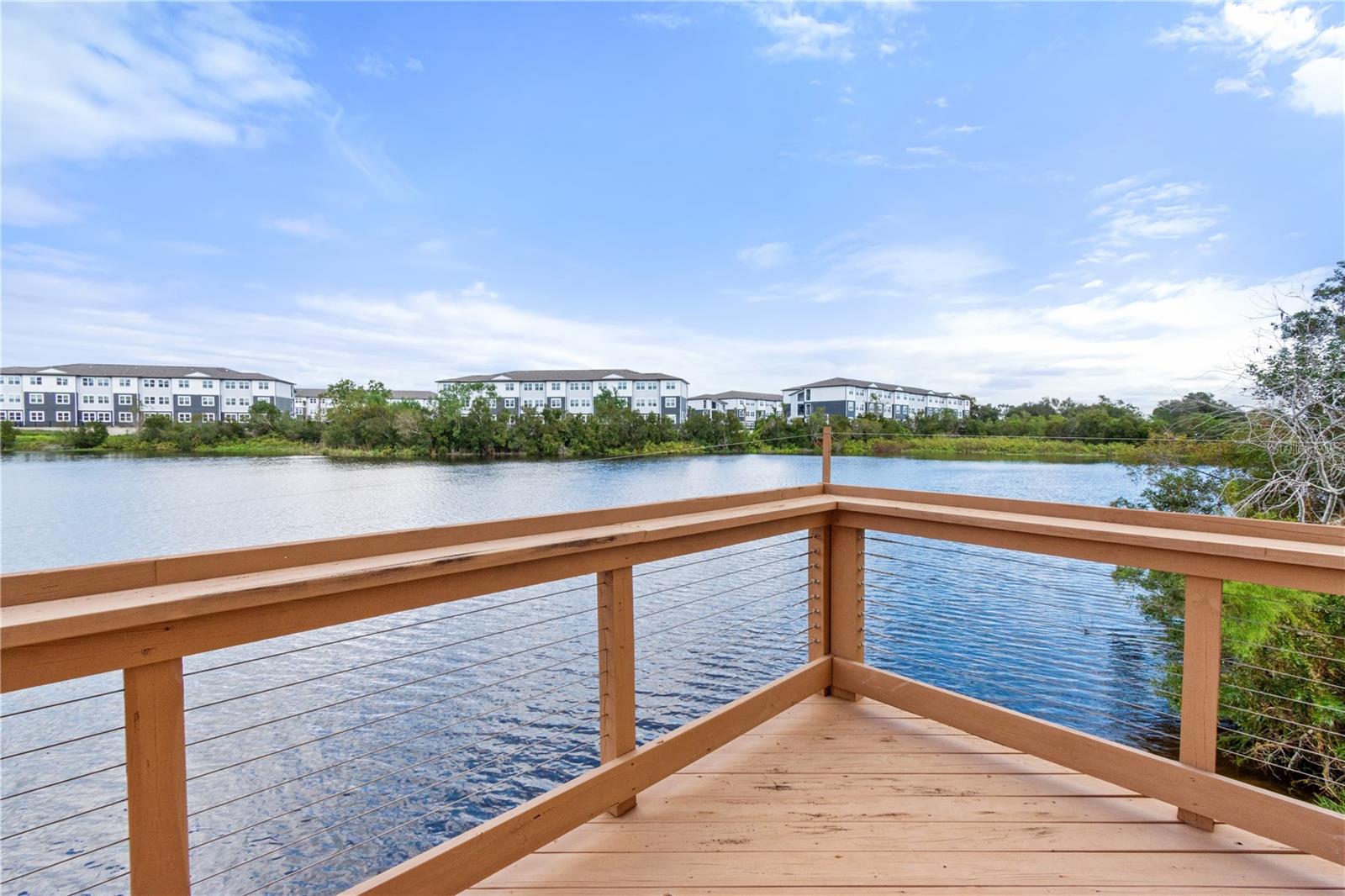 2006 GARDEN LAKE DR #2006