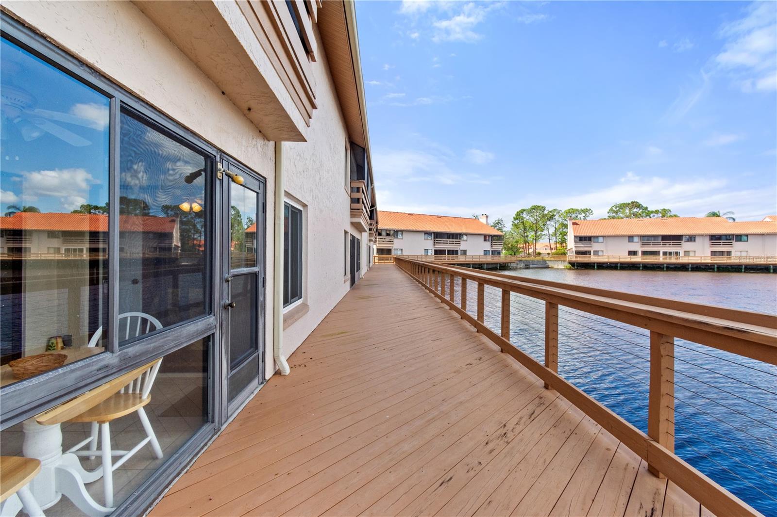 2006 GARDEN LAKE DR #2006