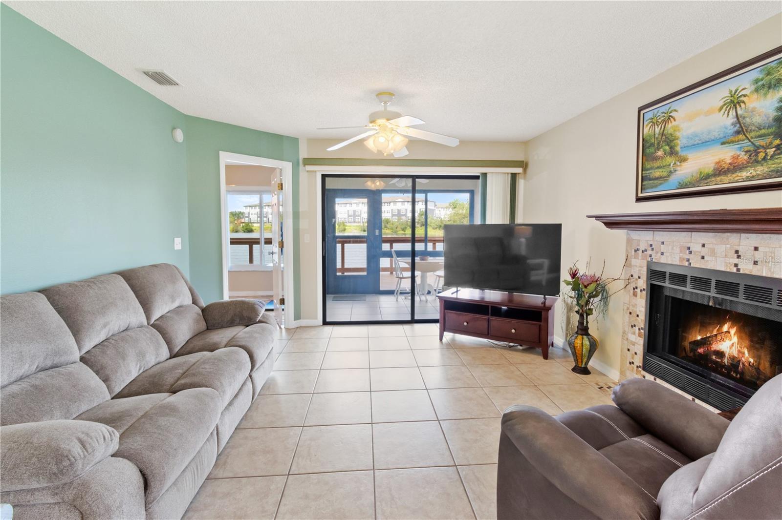 2006 GARDEN LAKE DR #2006